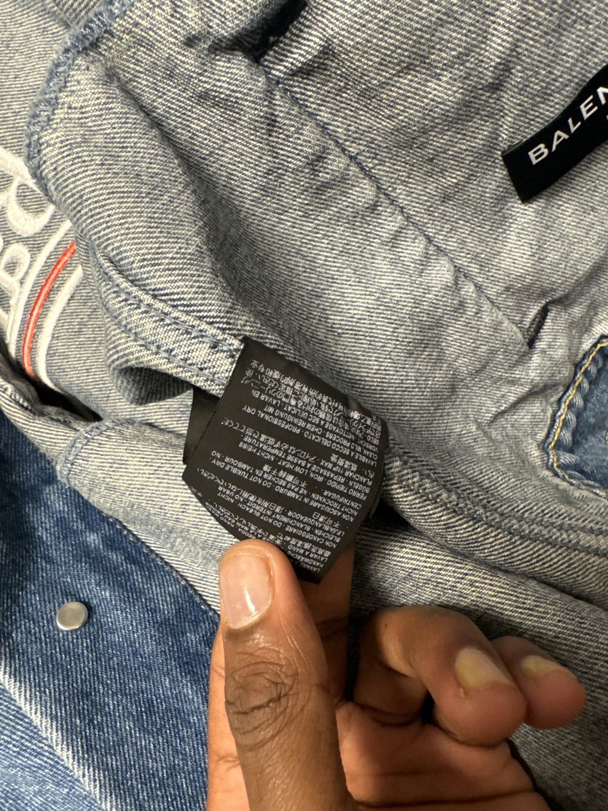 Balenciaga Balenciaga Distressed collar denim jacket Size US S / EU 44-46 / 1 - 8 Thumbnail
