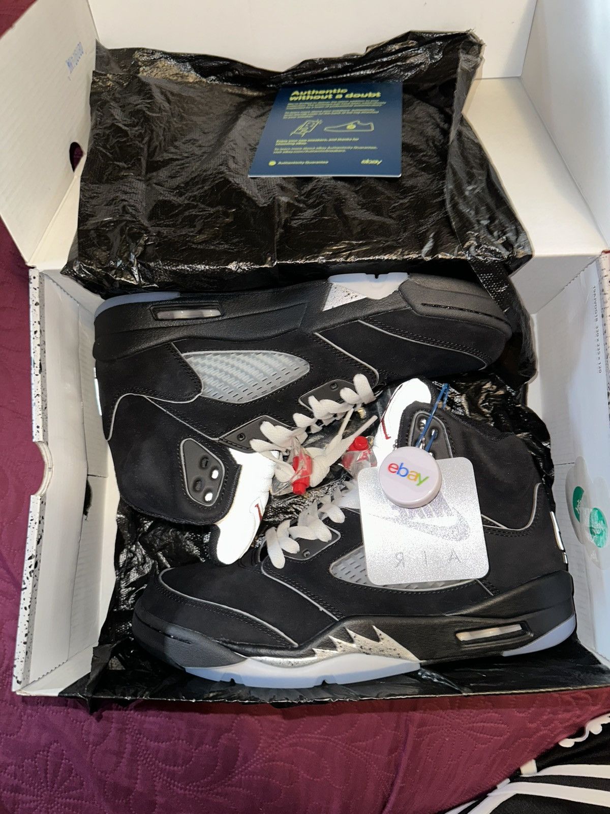 Jordan Brand Jordan 5 Black Metallic Size US 8 / EU 41 - 13 Thumbnail