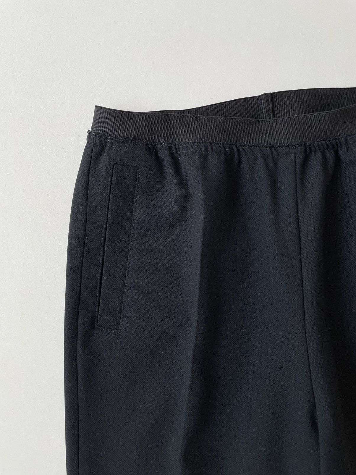 Raf Simons A/W 21 Black Raw Seam Waist Band Trousers Size US 32 / EU 48 - 2 Thumbnail