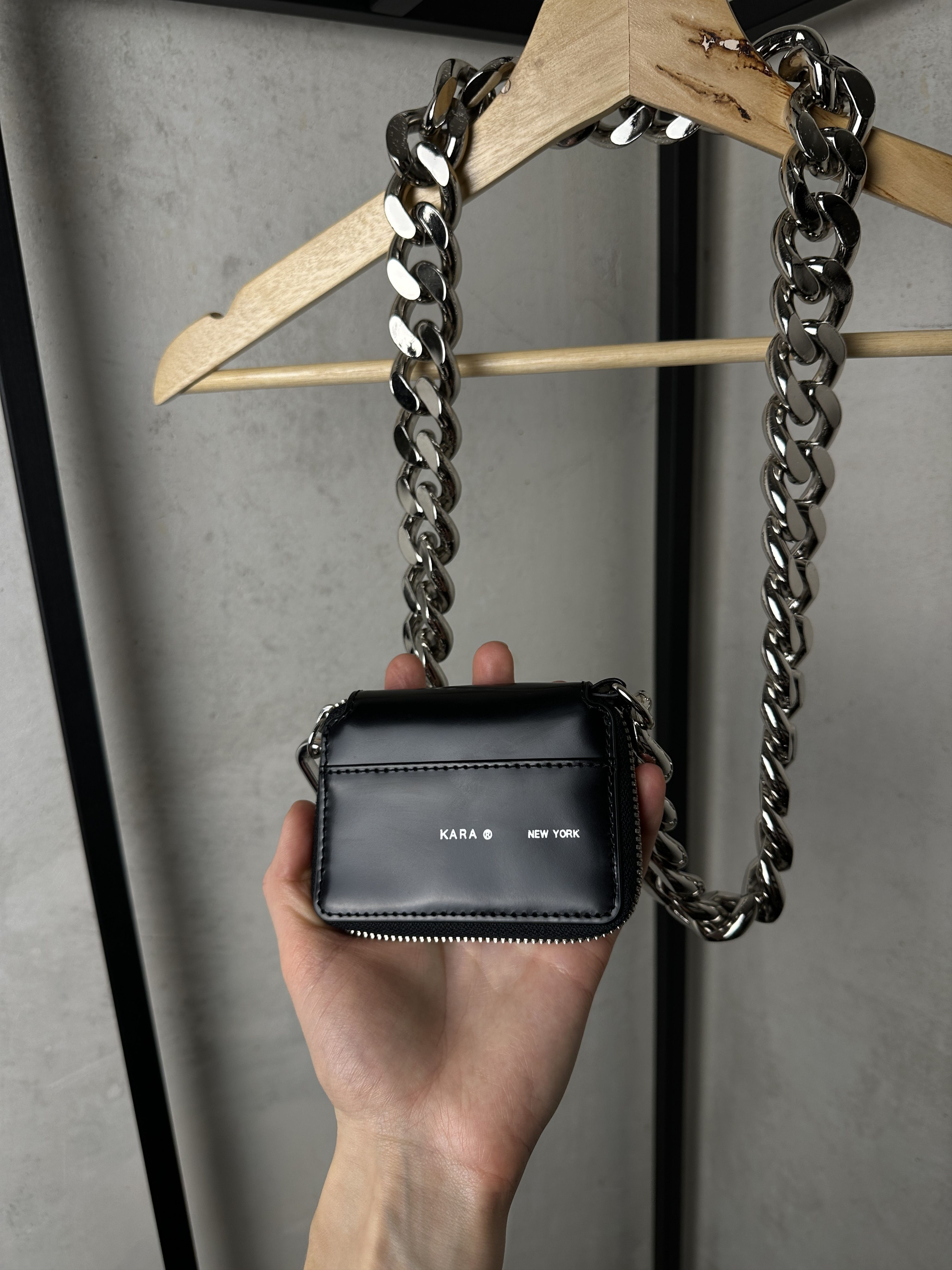 KARA KARA Chain-Linked Leather Mini-Bag Size ONE SIZE - 3 Thumbnail