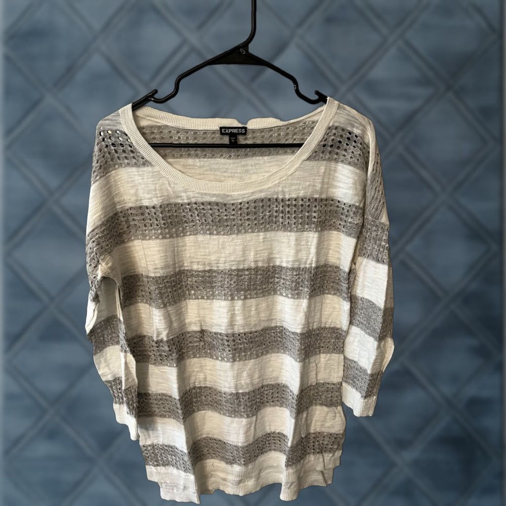 Express Express Tunic Top for Women Large Gray Striped 3/4 Sleeve Boat Neck Cotton Breathable Casual Size L / US 10 / IT 46 - 1 Thumbnail