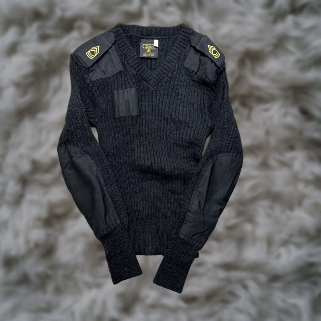 Greats VINTAGE Citadel Sweater Mens 36 Black Wool Pullover Knit Size US M / EU 48-50 / 2 - 1 Thumbnail