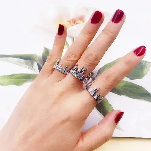 Jewelry × Vintage Old Castle Rings Size 7 8 9 Size ONE SIZE - 3 Thumbnail