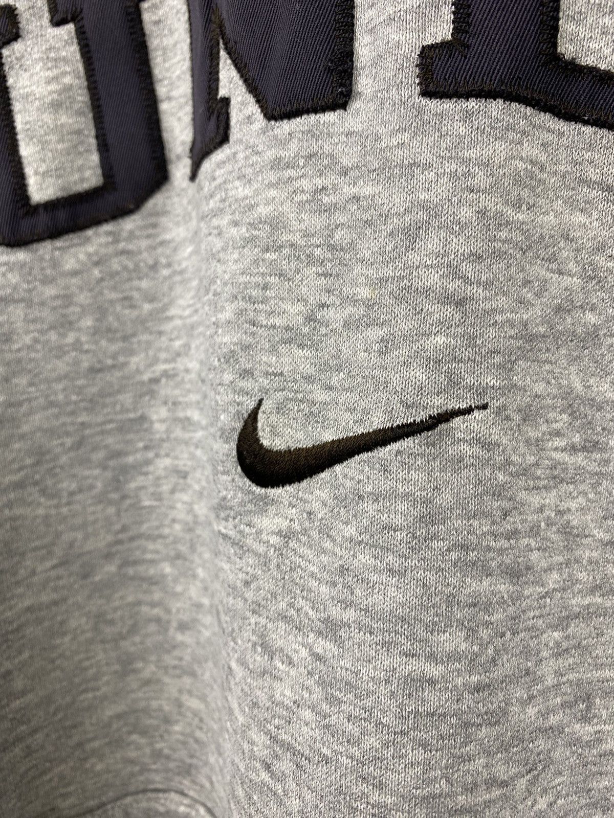 Nike Vintage 90s NIKE UNLV Center Swoosh Large Gray Hoodie Size US L / EU 52-54 / 3 - 3 Thumbnail