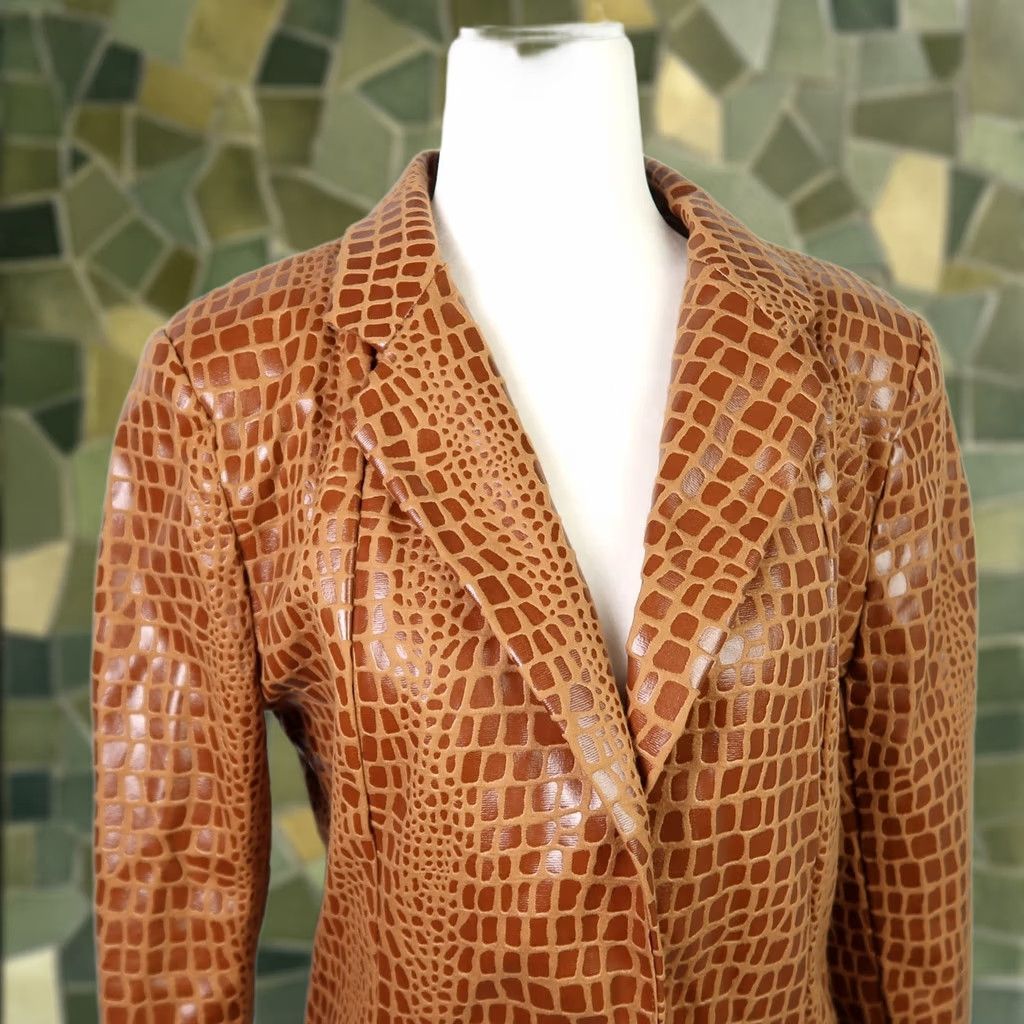 Vintage VINTAGE 90s Selene cognac brown faux patent leather giraffe print blazer M (Regular) Women/Mens Casual Blazer Size M / US 6-8 / IT 42-44 - 1 Thumbnail
