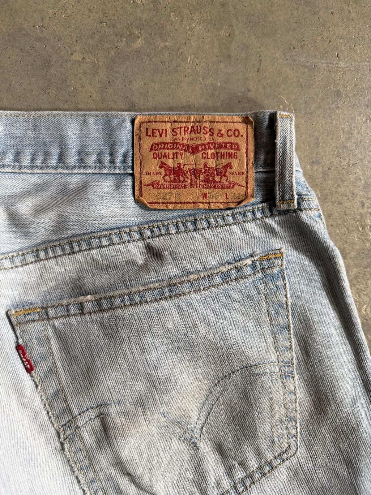 Levi's Levi’s 527 Light Wash Denim Jeans Sz 36x32 Size US 36 / EU 52 - 5 Thumbnail
