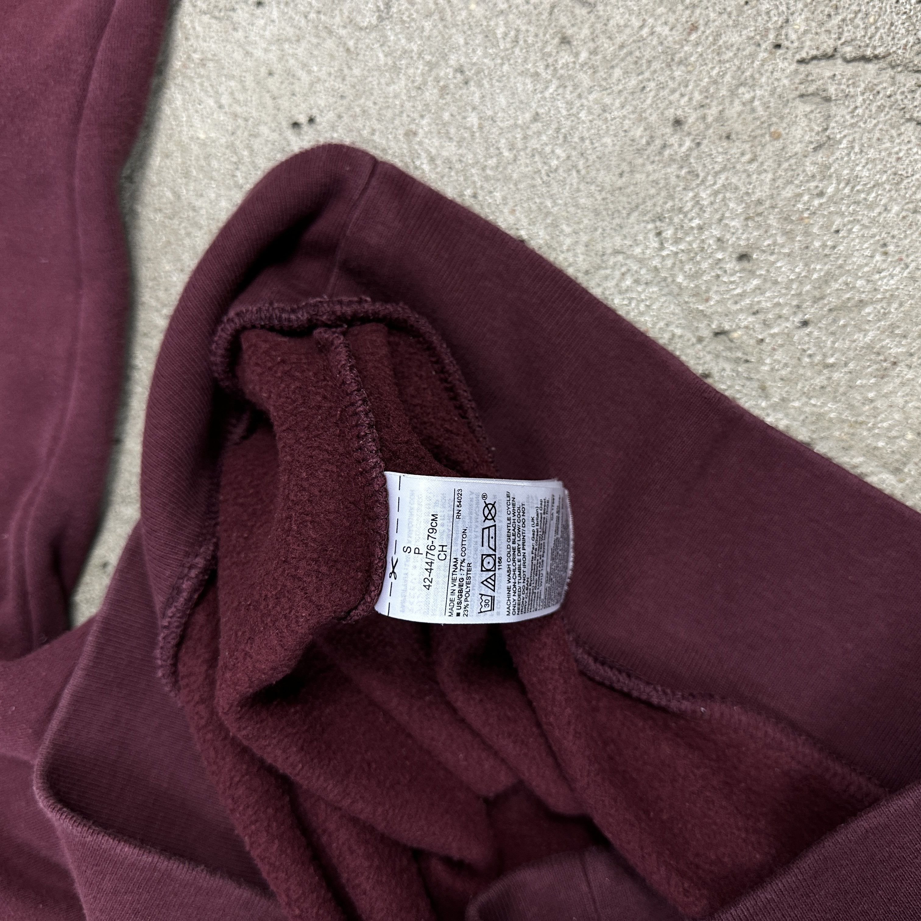Gap × Vintage Vintage Streetwear Sportswear Athleisure GAP Sweatshirt 00s Size US S / EU 44-46 / 1 - 5 Thumbnail