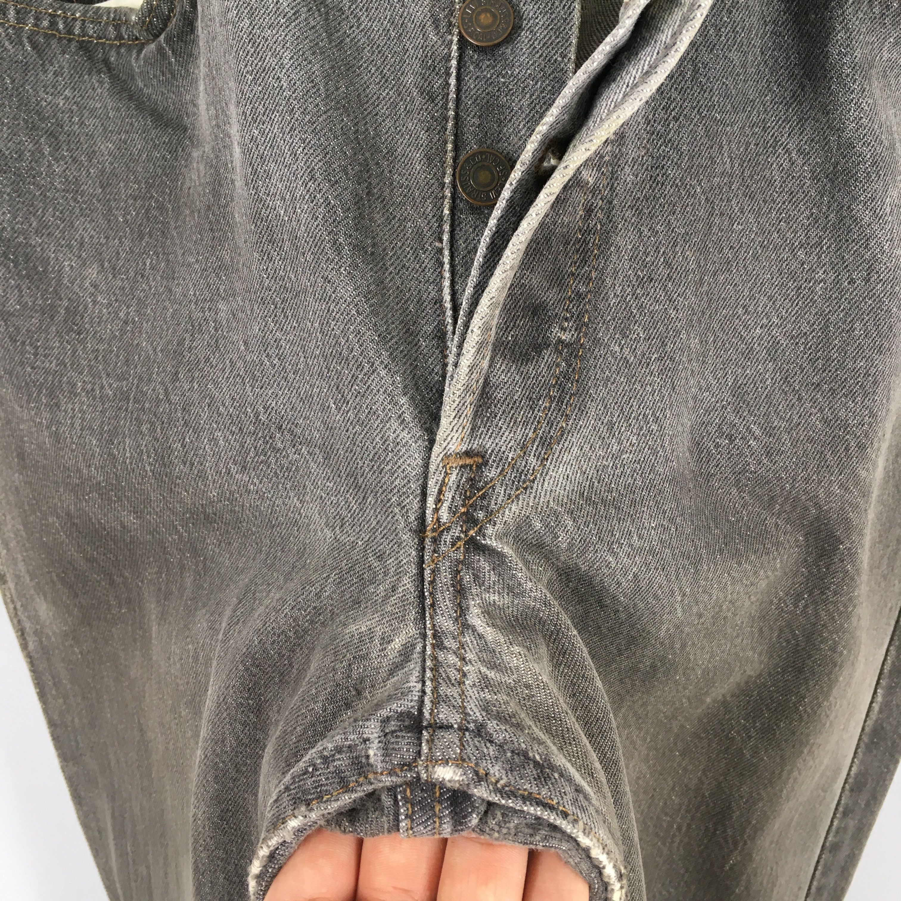 Levi's Size 30x31 Vintage 90s Levi's 501 Faded Black Jeans S1137 Size US 30 / EU 46 - 7 Thumbnail