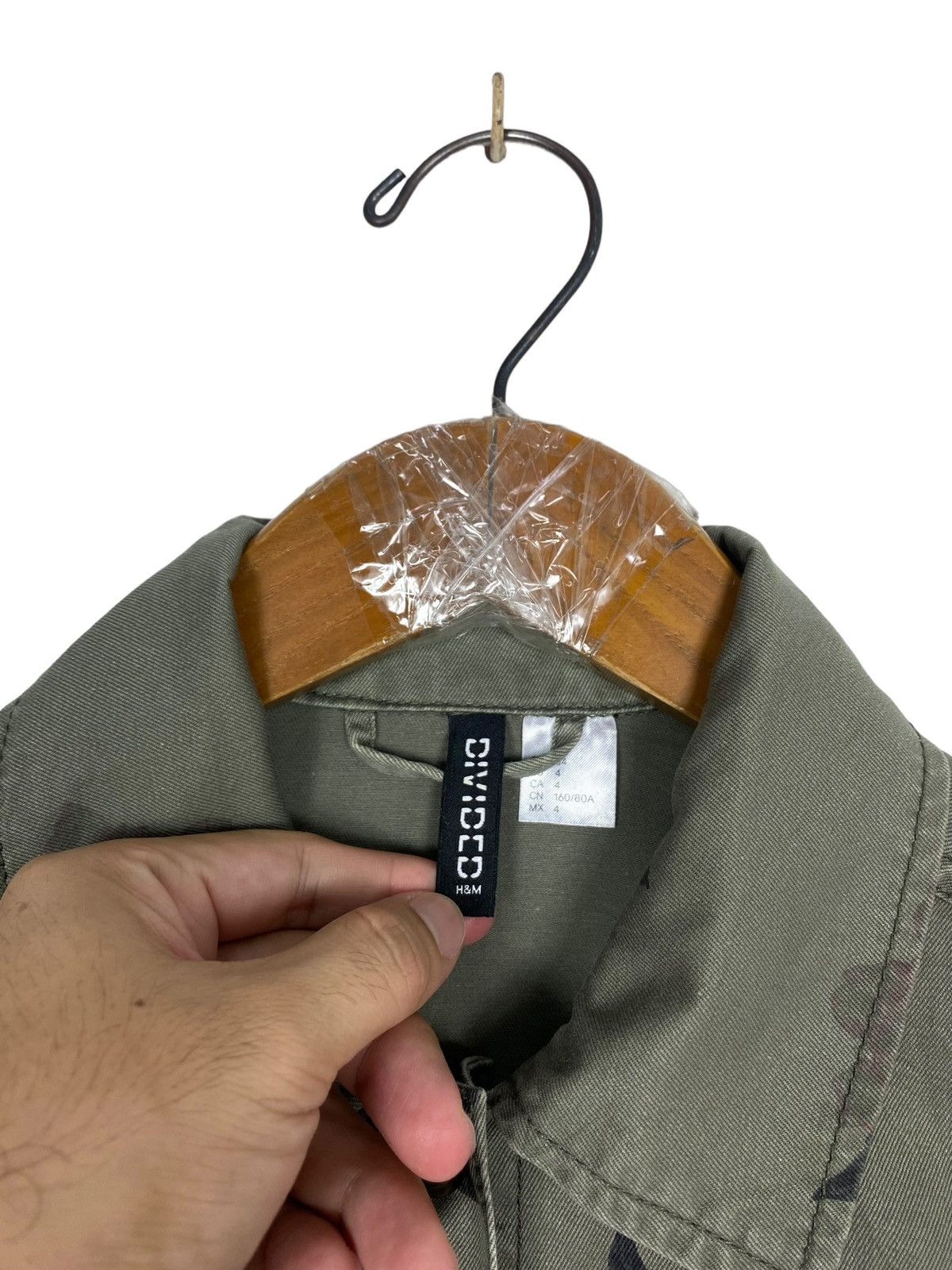 H&M Rare‼️ H&M Floral Utility Khaki Jacket Size M / US 6-8 / IT 42-44 - 5 Thumbnail