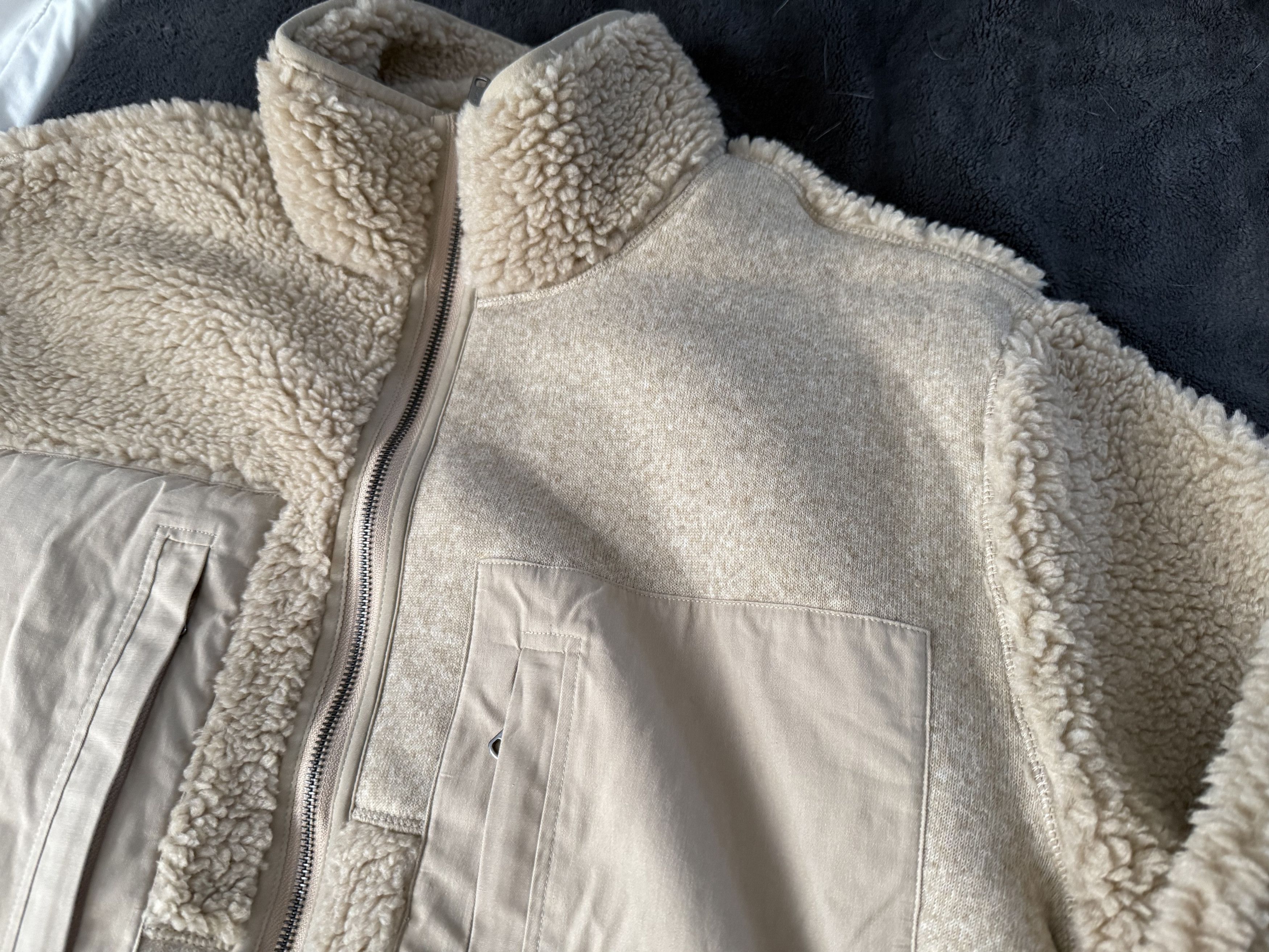 Todd Snyder Todd Snyder Sherpa Full-Zip Jacket in Stone Large $298 Size US L / EU 52-54 / 3 - 4 Thumbnail