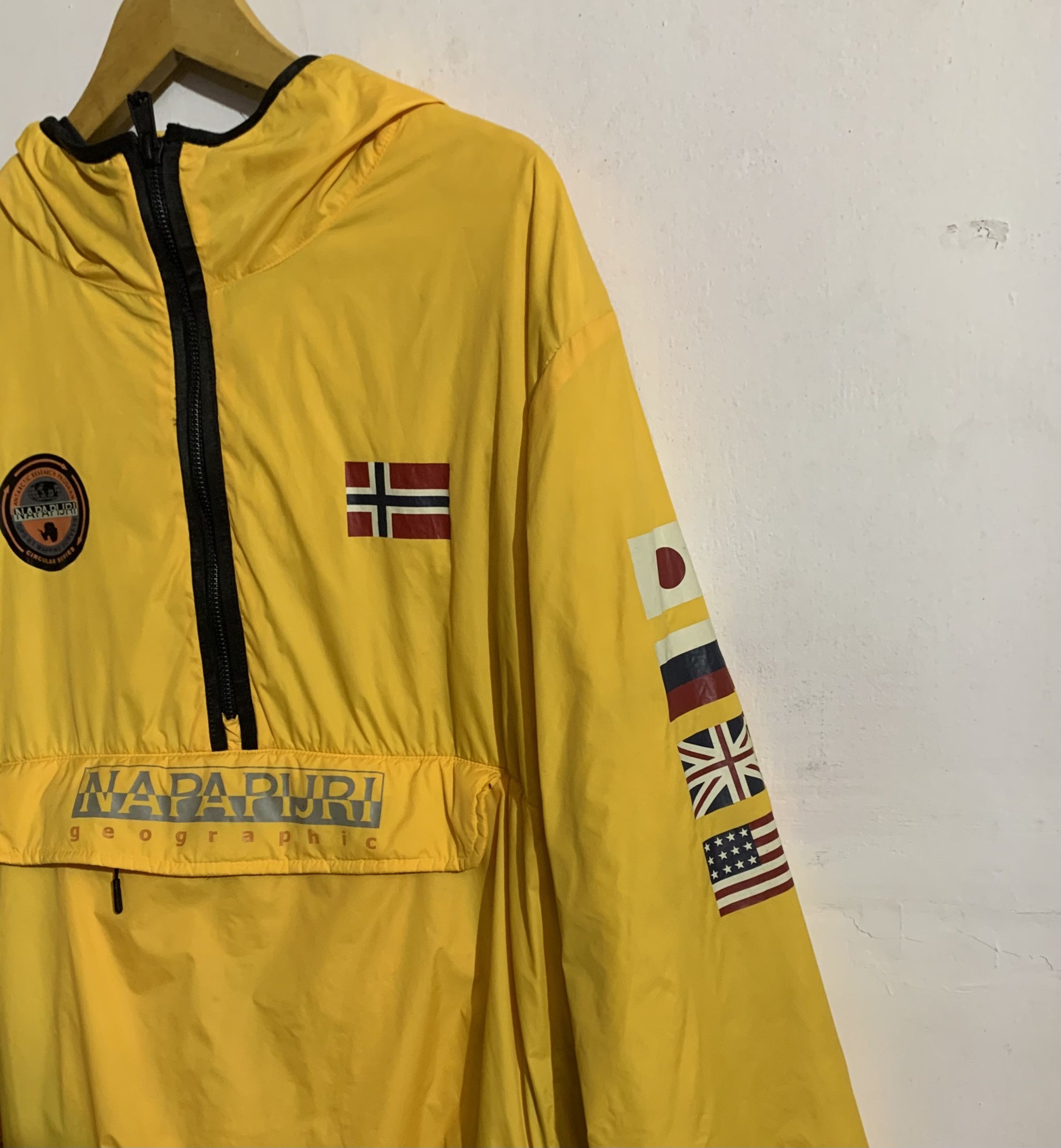 Napapijri × Vintage NAPAPIJRI CIRCULAR SERIES JACKET Size US XL / EU 56 / 4 - 3 Thumbnail