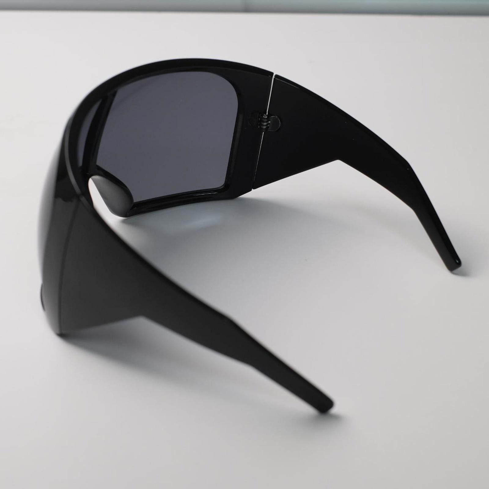 Japanese Brand Y2k Avant Garde Futuristic Oversized Black Sunglasses Unisex Size ONE SIZE - 8 Thumbnail