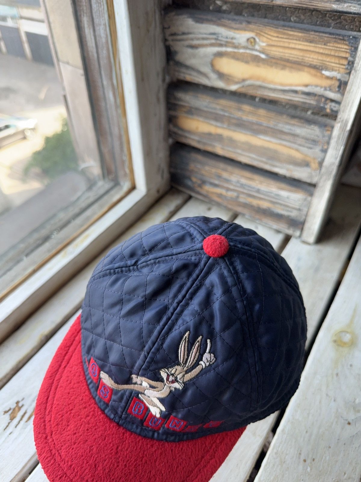 Cartoon Network × Vintage × Warner Bros Vintage Bugs Bunny Quilted Cap 90s Looney Tunes 1999 Hat S Size ONE SIZE - 3 Thumbnail