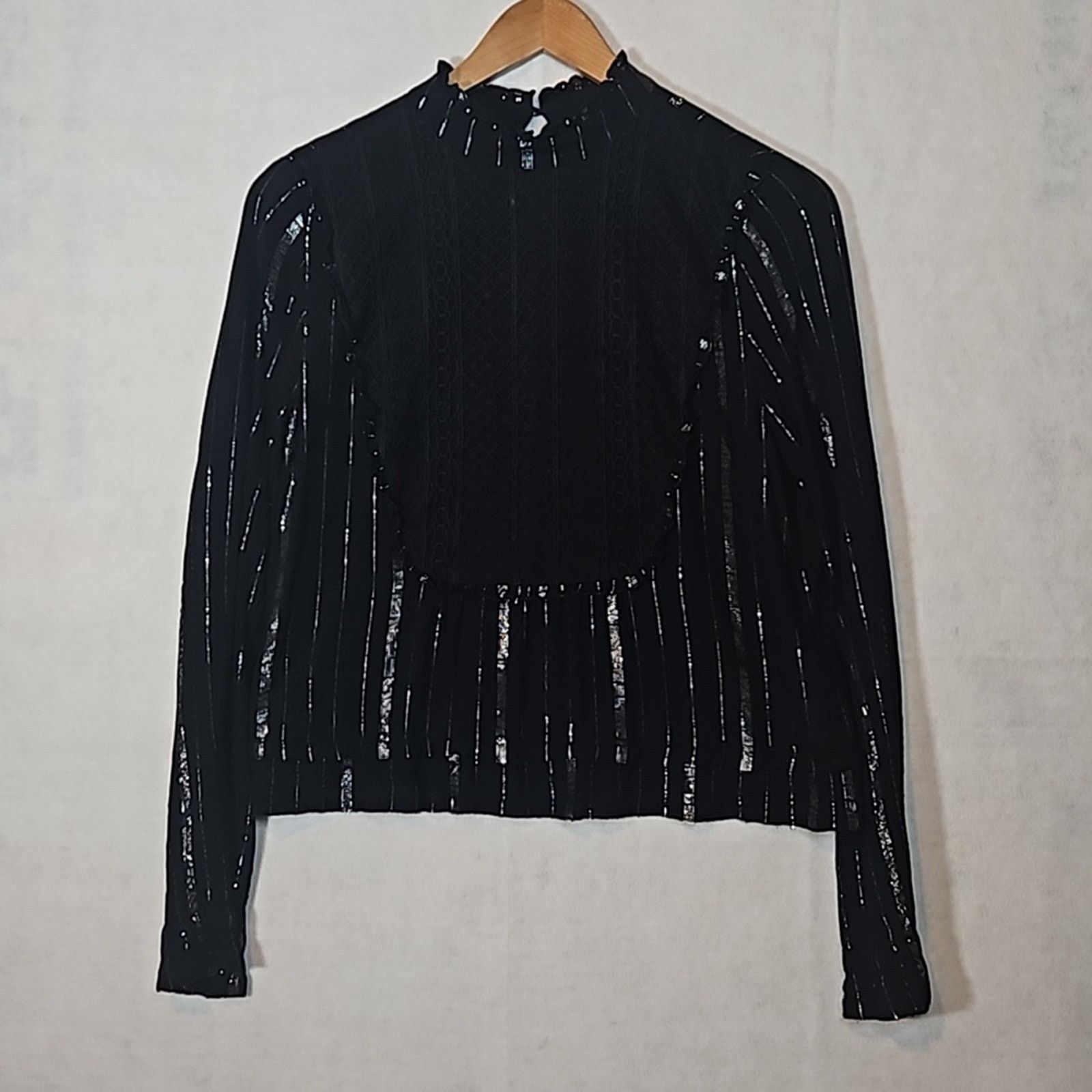 Abercrombie & Fitch Abercrombie & Fitch Black and Silver Mockneck blouse Size S / US 4 / IT 40 - 1 Thumbnail