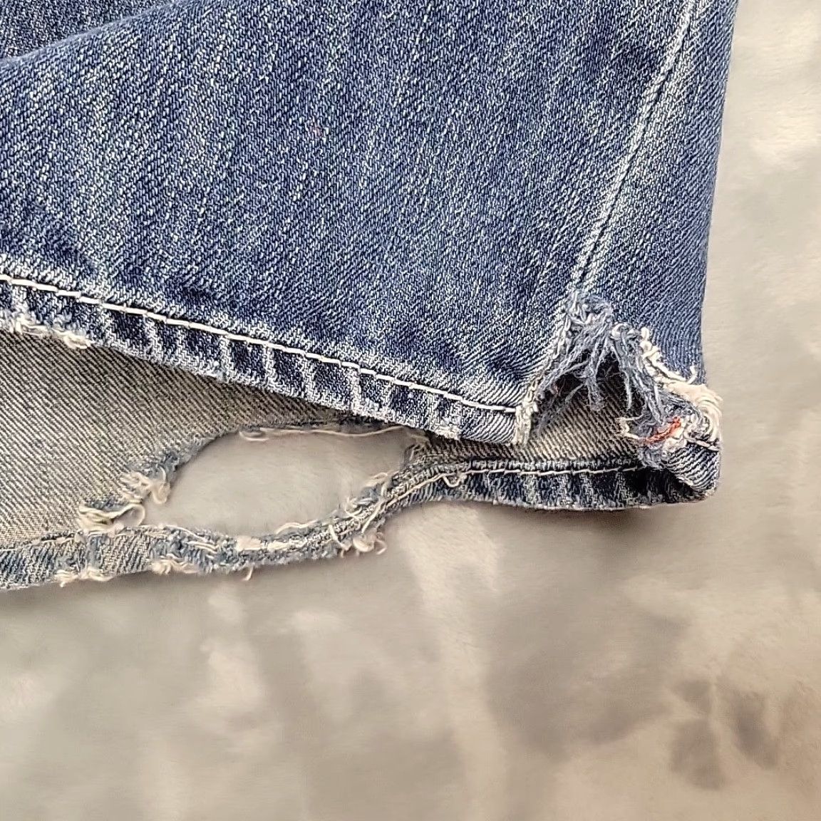 Denime VINTAGE Big Star Jeans Men 33L Faded Whiskered Blue Denim Thick Stitch Pioneer Boot Cut Jeans Mens 90s USA American(Blue) Size US 33 - 3 Thumbnail