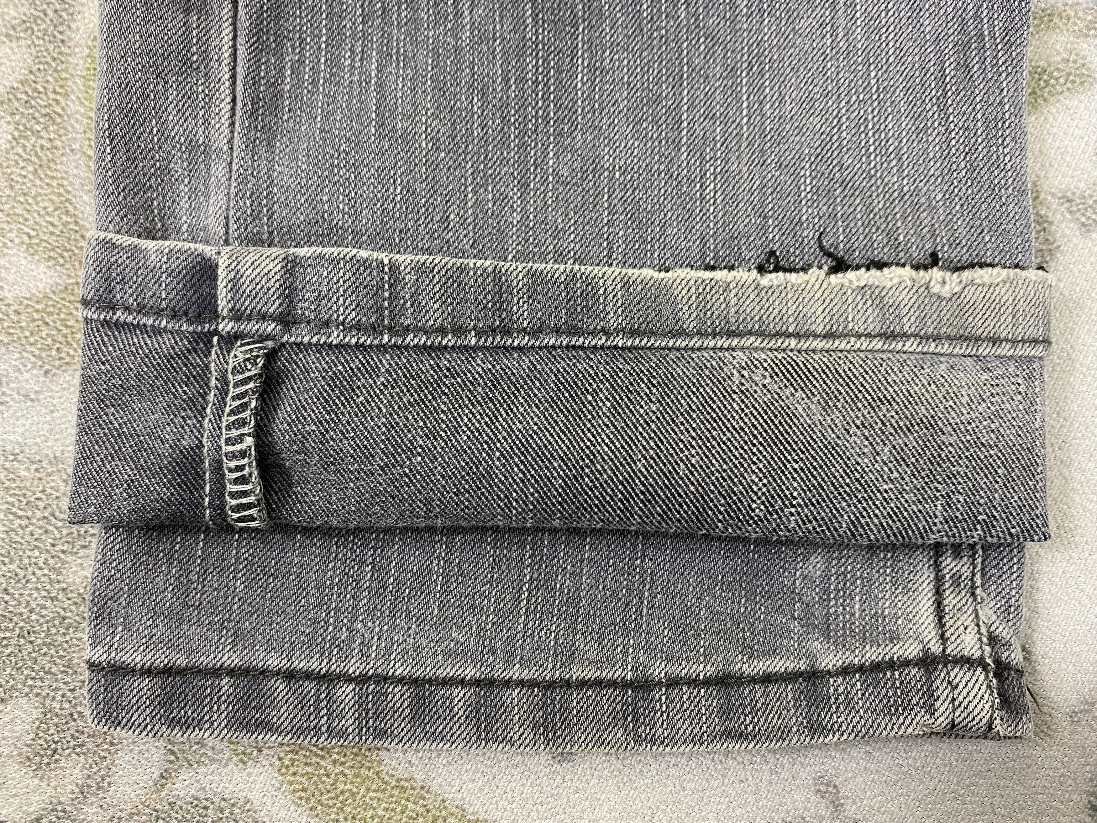 Levi's Distressed Grey Vintage Levi's 514 29x28.5 Denim -JN1932 Size US 29 - 15 Thumbnail