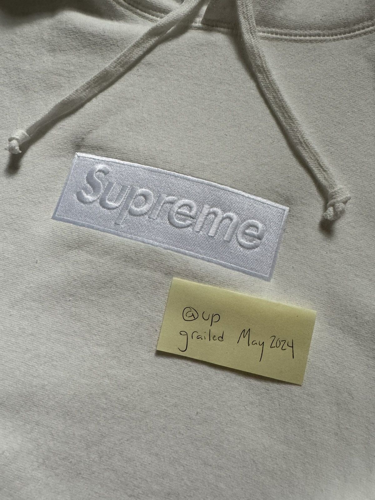 Supreme ホワイト Box Logo Mediumサイズ　2023 Supreme Box Logo Hooded Sweatshirt (FW23) White Men's - FW23