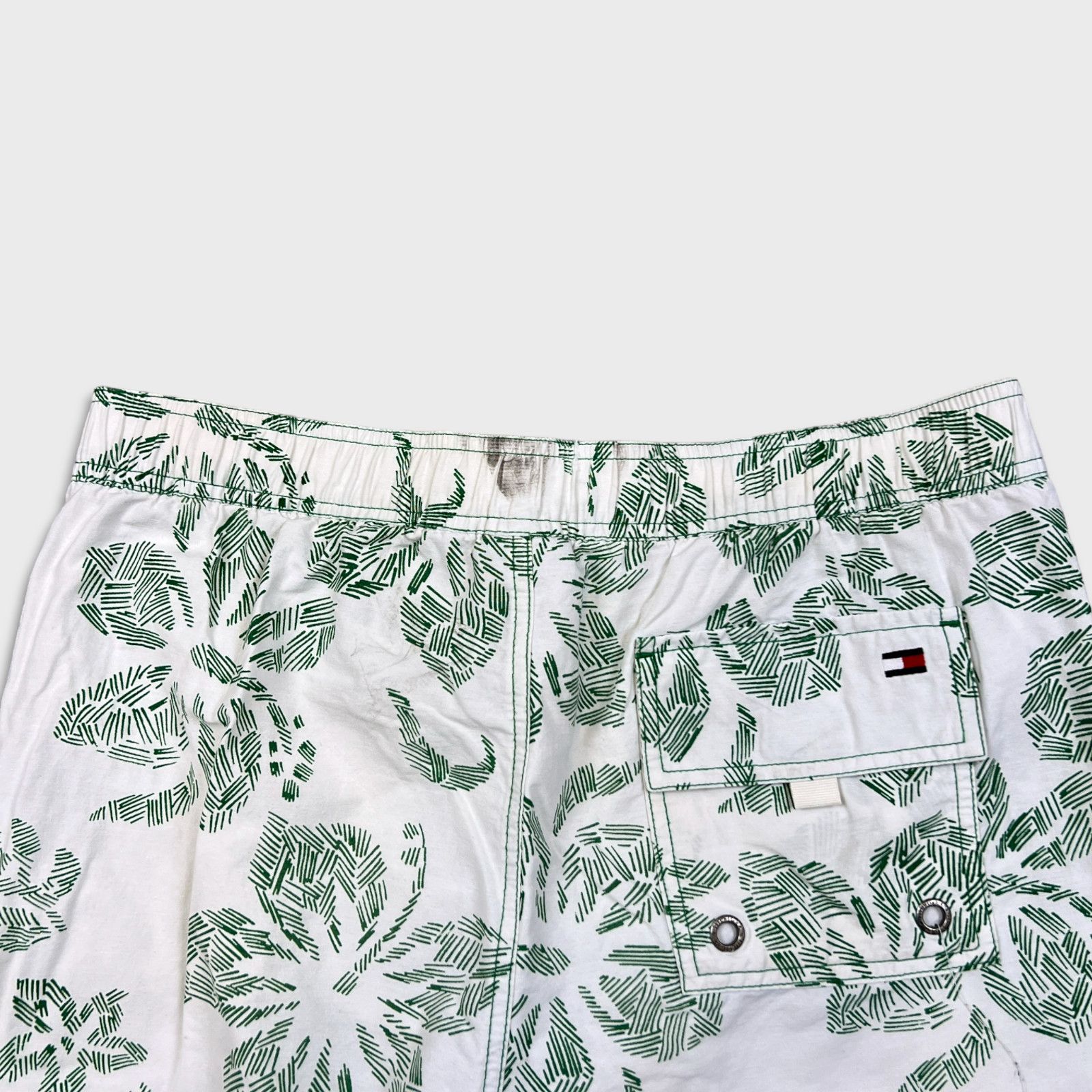 Tommy Hilfiger × Vintage Tommy Hilfiger Shorts Medium Pocketed Lined Swimming Trunks Size US 34 / EU 50 - 6 Thumbnail