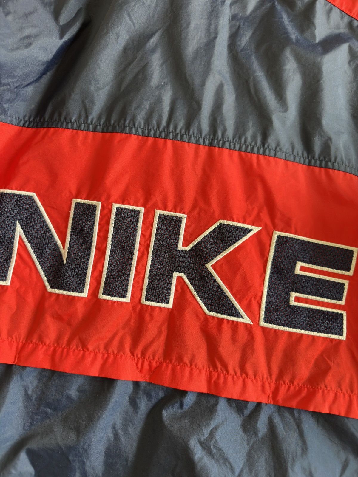 Nike Vintage Nike Relaxed Nylon Track Jacket Size XL Size US XL / EU 56 / 4 - 8 Thumbnail