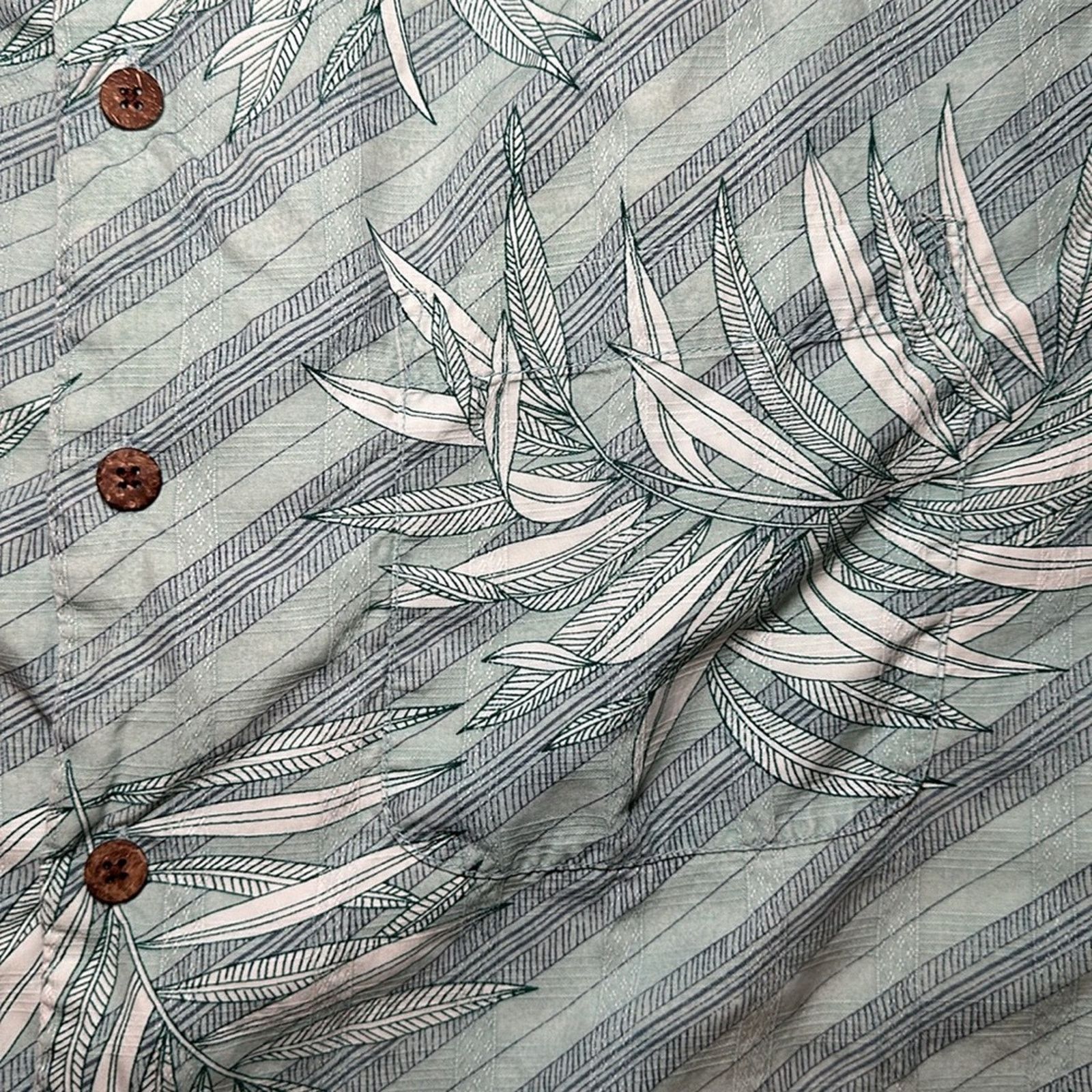 Tommy Bahama Tommy Bahama Silk Tropical Short Sleeve Button Down - Medium Size US M / EU 48-50 / 2 - 5 Thumbnail