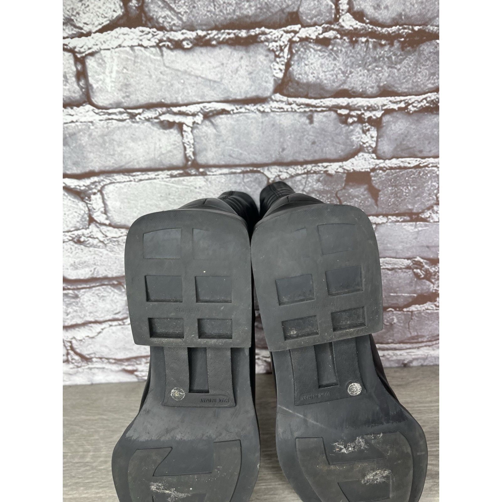 Aquatalia Aquatalia Italy Black Leather Center Zip Ankle Heel Boots Wo Size US 8 / IT 38 - 19 Thumbnail
