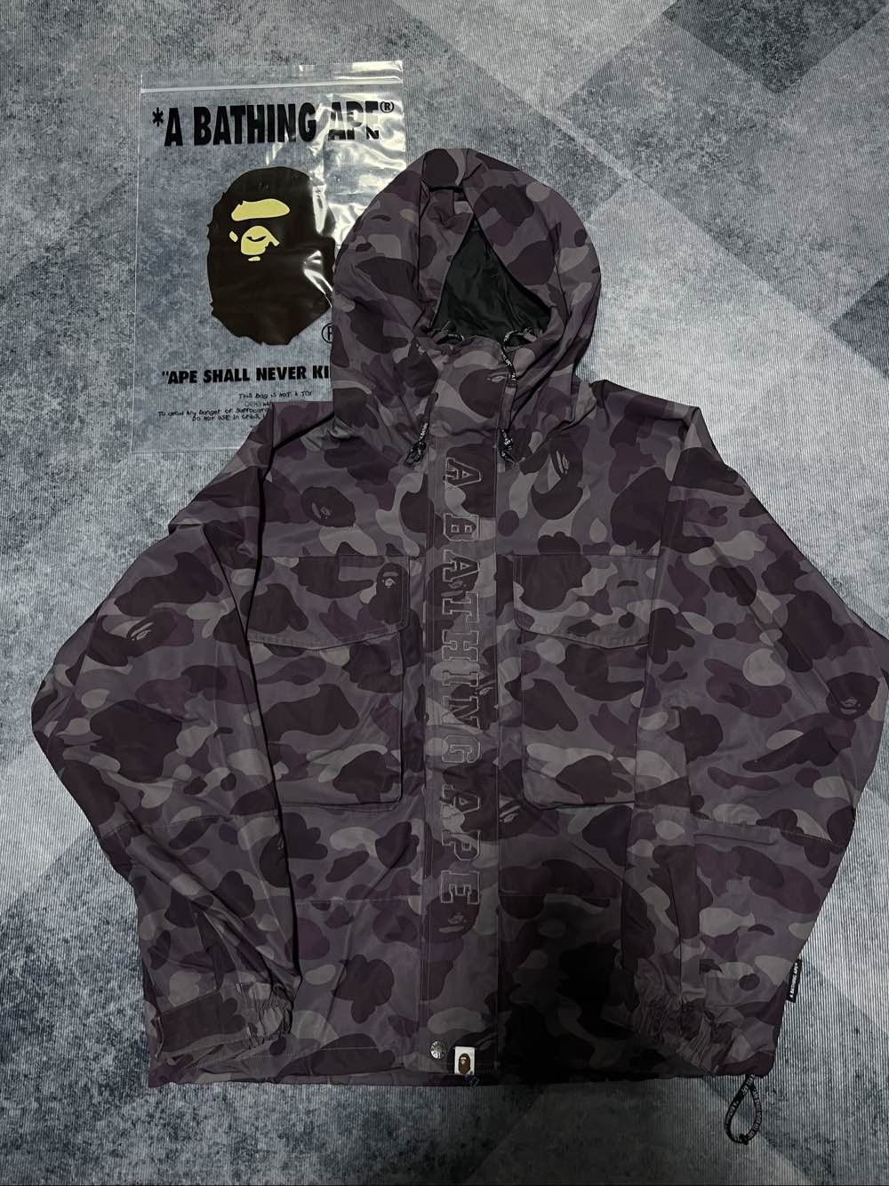 Bape A Bathing Ape Camo Hooded Jacket Size L Size US L / EU 52-54 / 3 - 1 Thumbnail