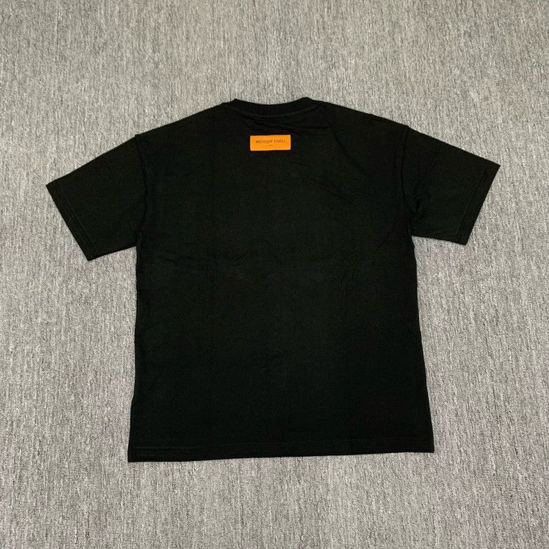 Louis Vuitton Louis Vuitton Black full-print airplane short sleeve Size US L / EU 52-54 / 3 - 2 Thumbnail
