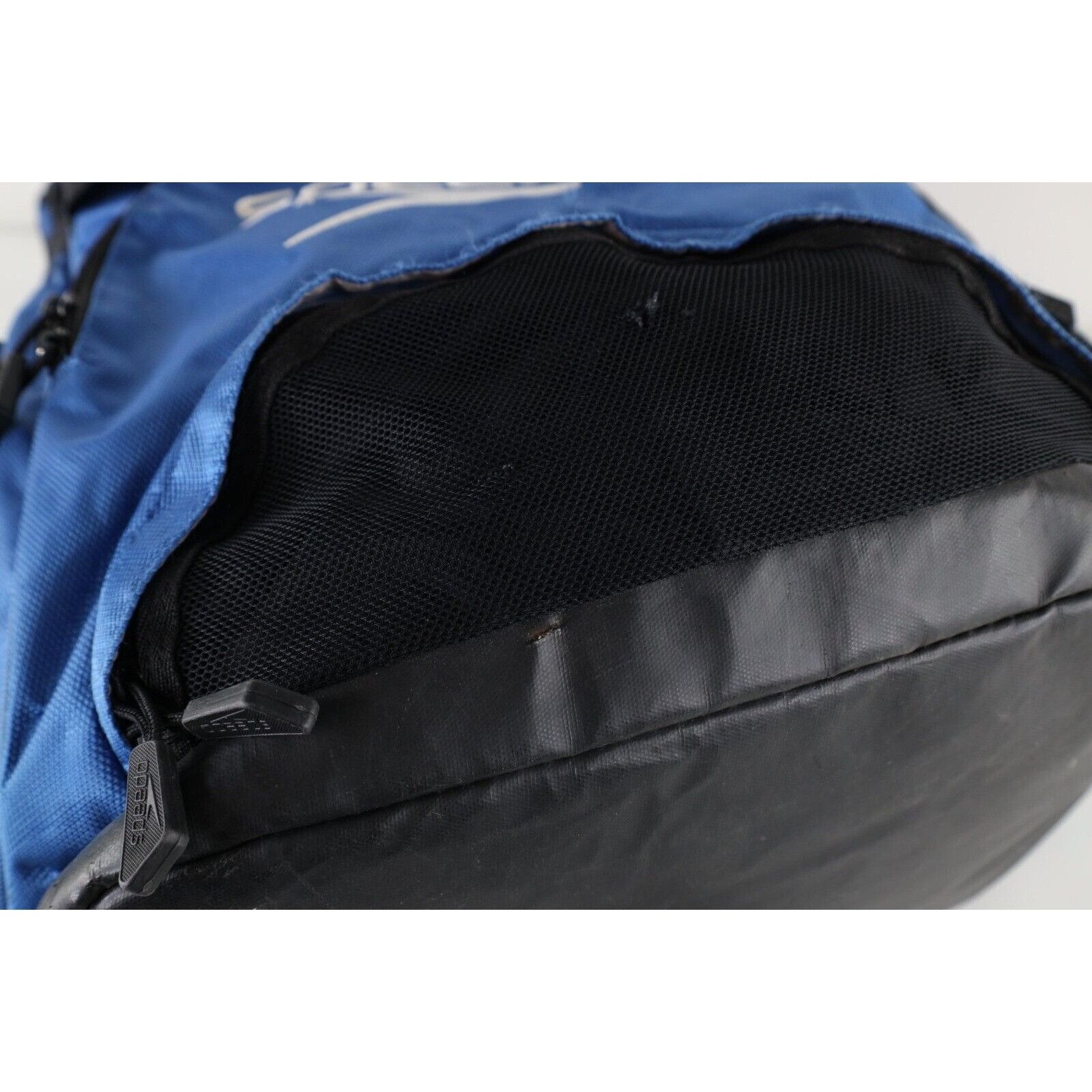Speedo × Vintage Vintage Speedo Distressed Large Backpack Book Bag Size ONE SIZE - 12 Thumbnail