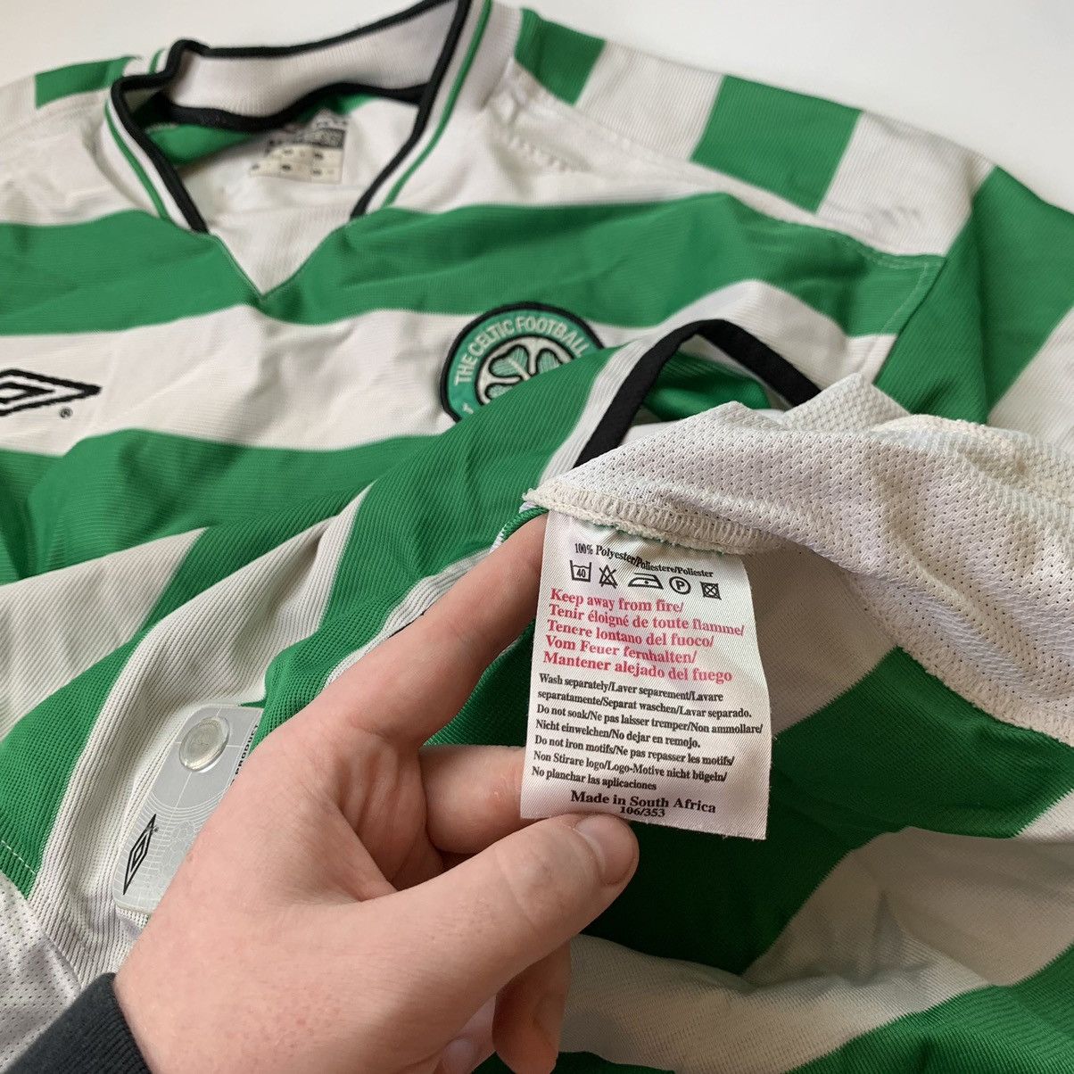 Umbro Celtic Umbro vintage soccer jersey L2000 ntl Size US L / EU 52-54 / 3 - 14 Thumbnail