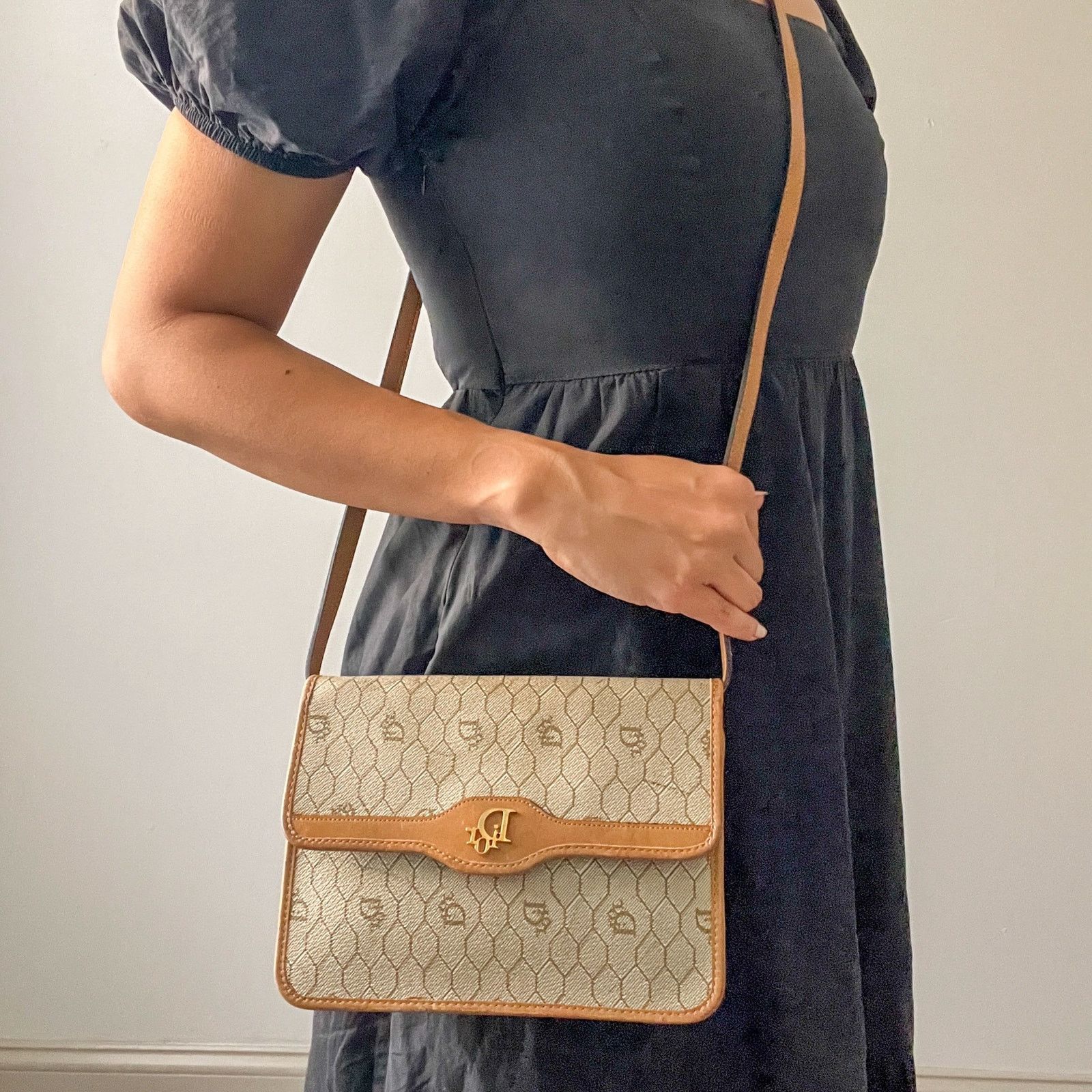 Dior DIOR Tan Honeycomb Crossbody / Shoulder Bag Size ONE SIZE - 10 Thumbnail