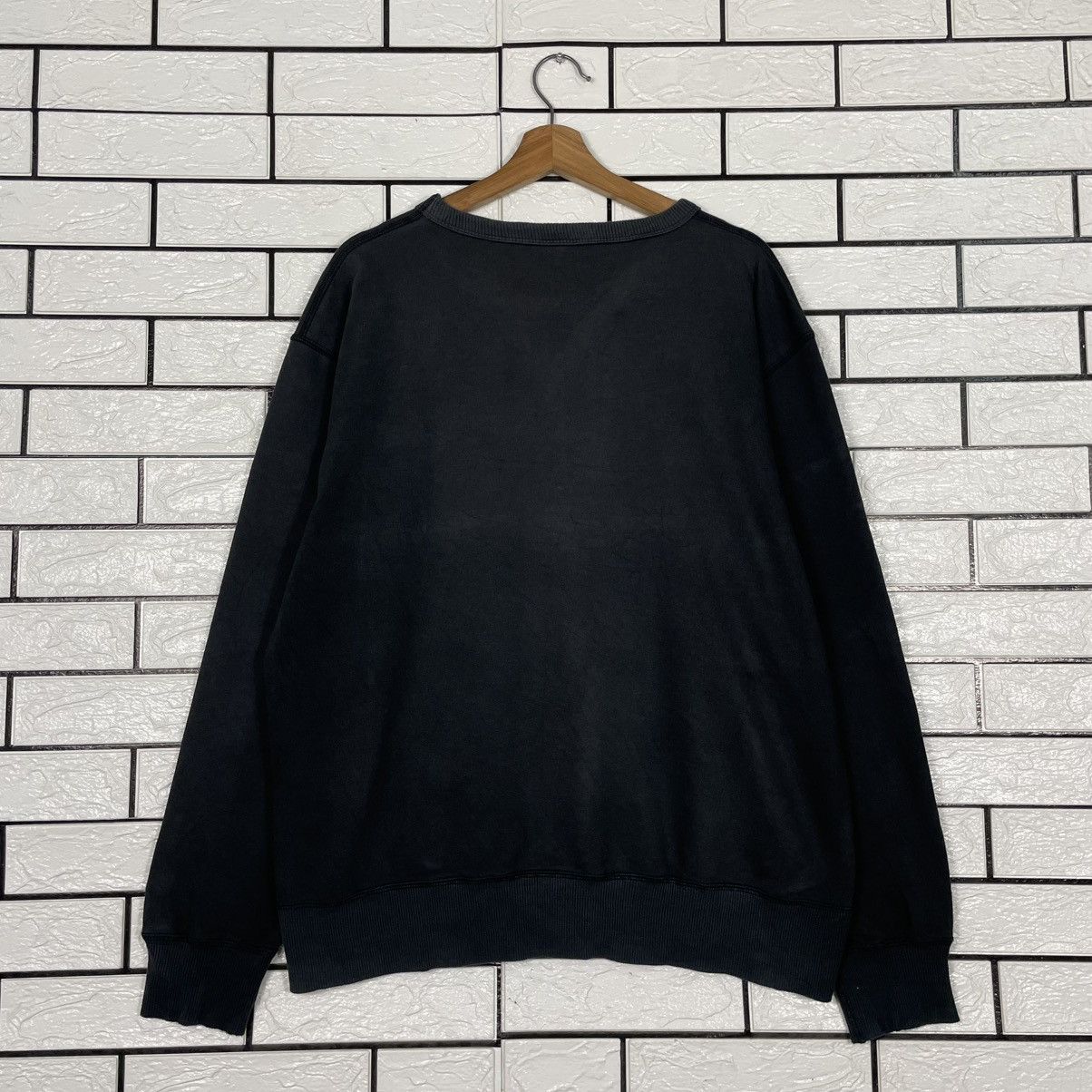 Champion Champion Small Logo Black Sweatshirt Size US L / EU 52-54 / 3 - 7 Thumbnail