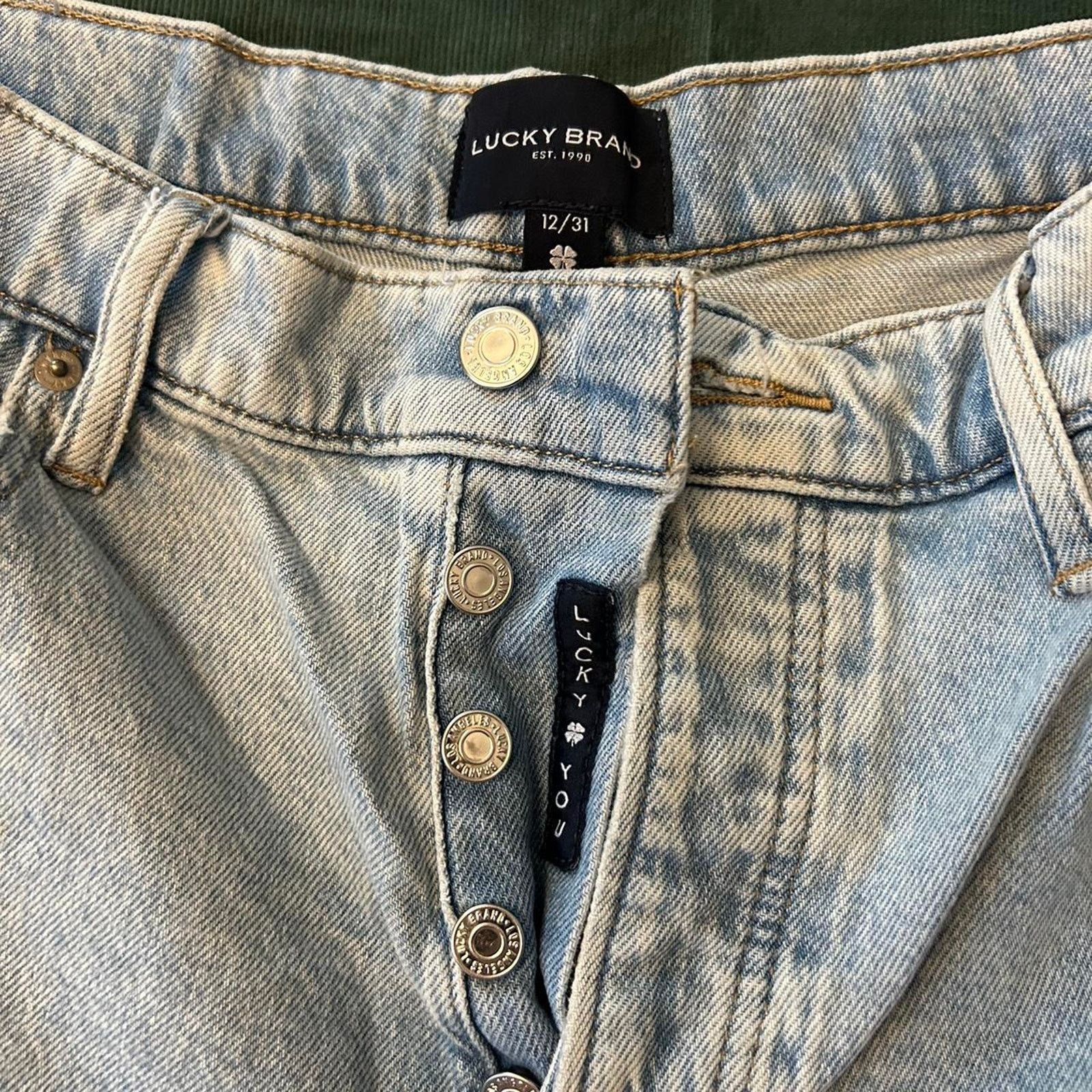 Lucky Brand Lucky brand ripped distressed shorts Size 34" / US 12 / IT 48 - 2 Thumbnail