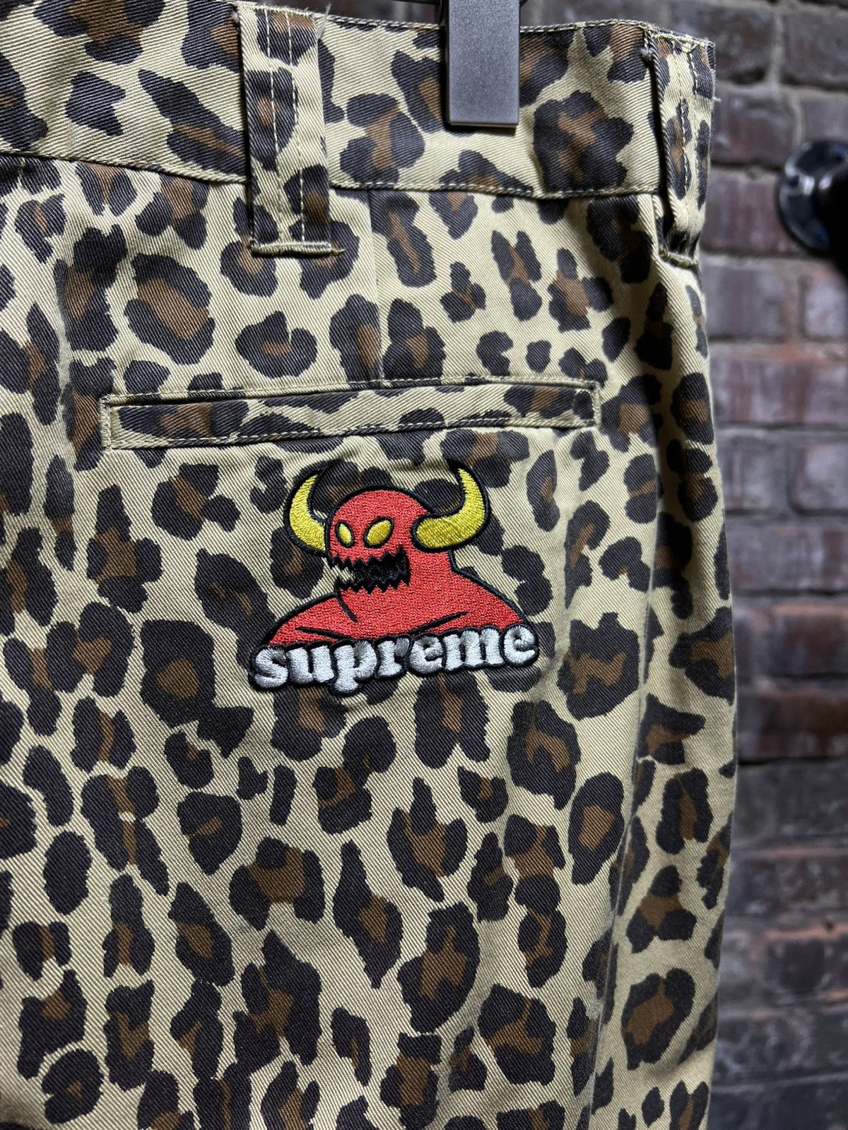 Supreme Supreme Cheetah Chino Pants Size US 34 / EU 50 - 3 Thumbnail