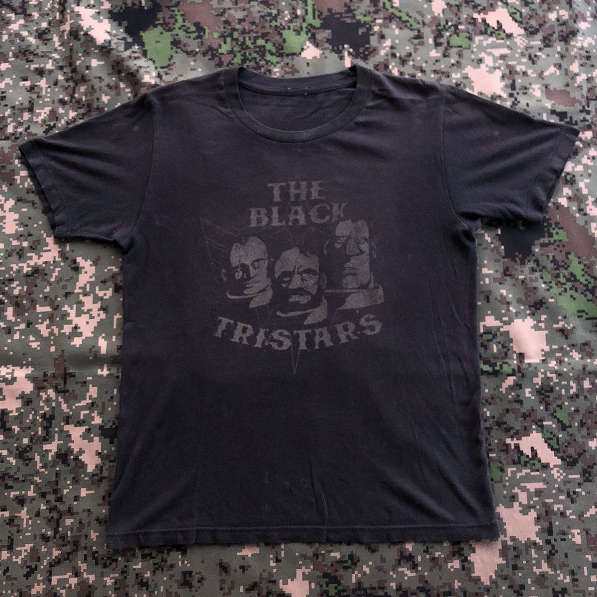 Anime × Vintage Vtg Mobile Suit Gundam The Black Tristars Anime Manga Tshirt Size US M / EU 48-50 / 2 - 2 Thumbnail