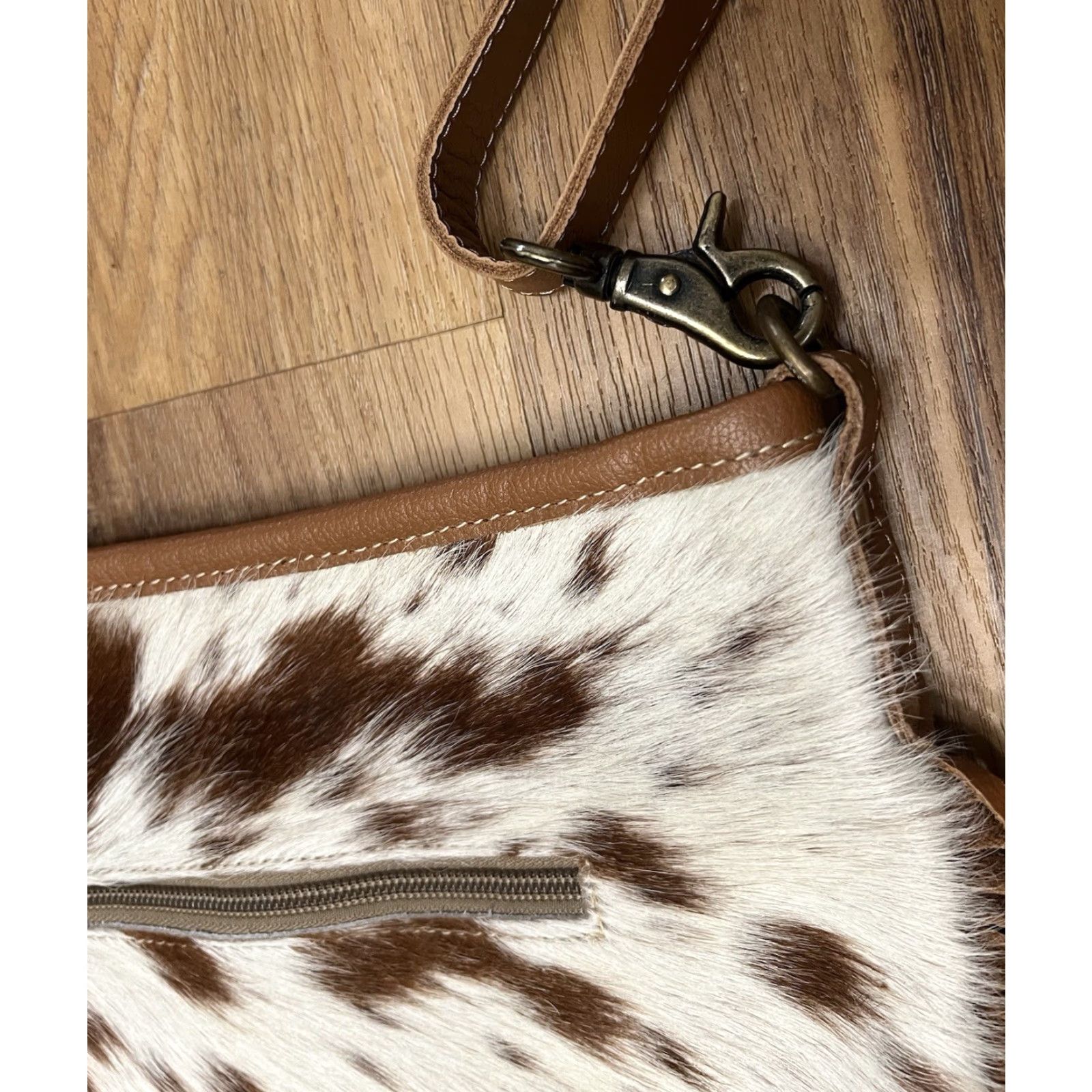 Vintage VINTAGE Myra Bag Western Brown Tan Cow Hair Hide Leather Fringe Shoulder Crossbody Bag Boho Womens Size ONE SIZE - 4 Thumbnail