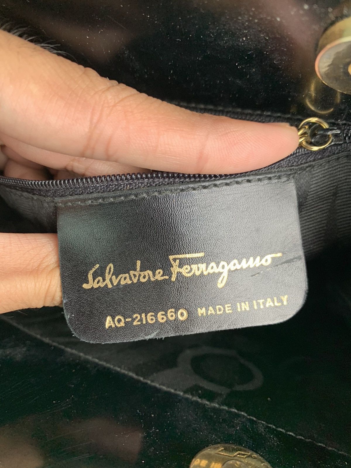 Salvatore Ferragamo 2 Way Gancini Shoulder Bag Size ONE SIZE - 8 Thumbnail