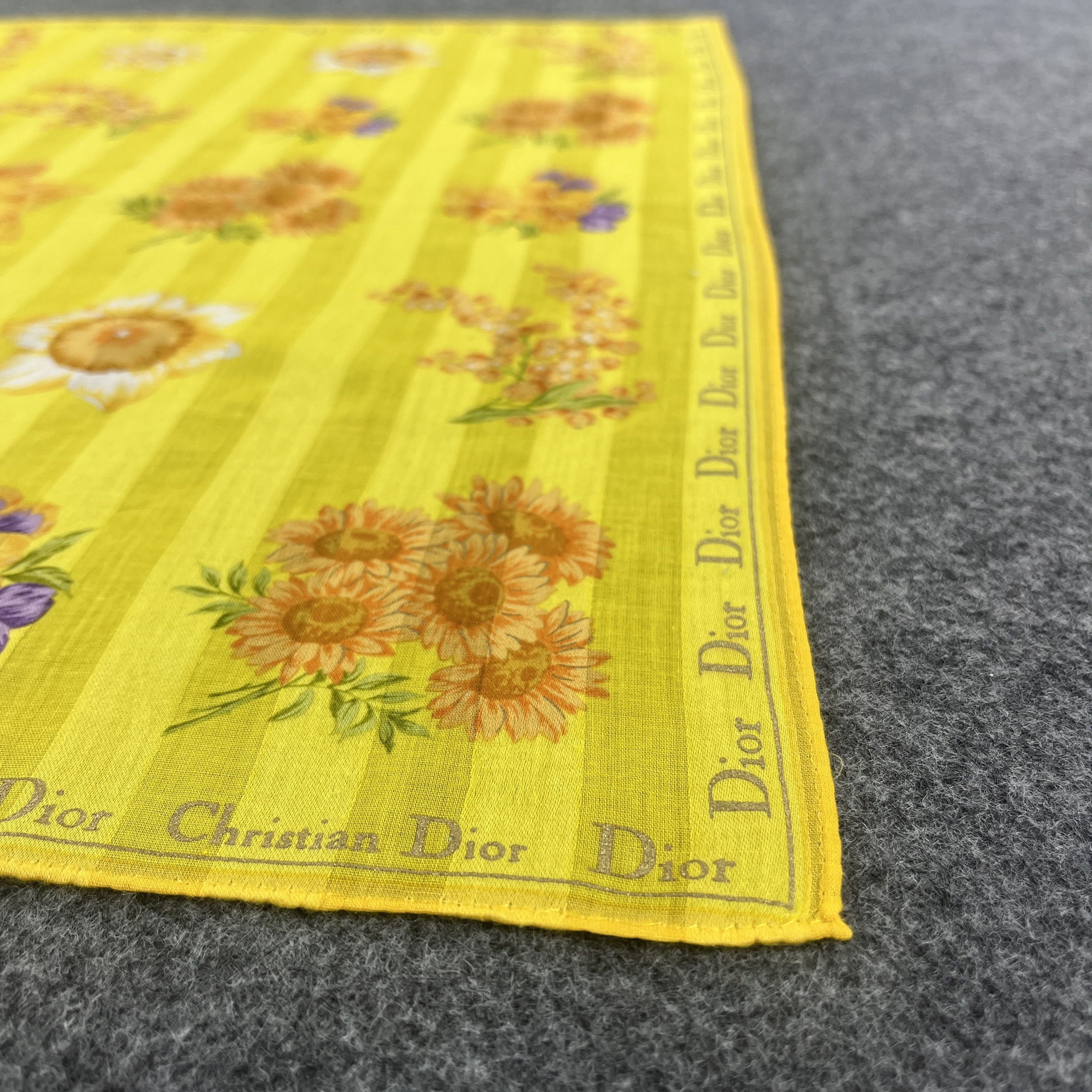Vintage Christian Dior Handkerchief / Bandana / Neckerchief B064 Size ONE SIZE - 6 Thumbnail