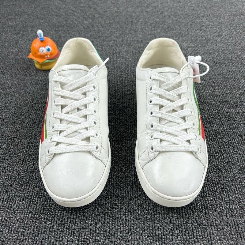 Gucci Gucci ACE Interlocking Low Top Fashion Sneakers Size US 5 / IT 35 - 2 Thumbnail