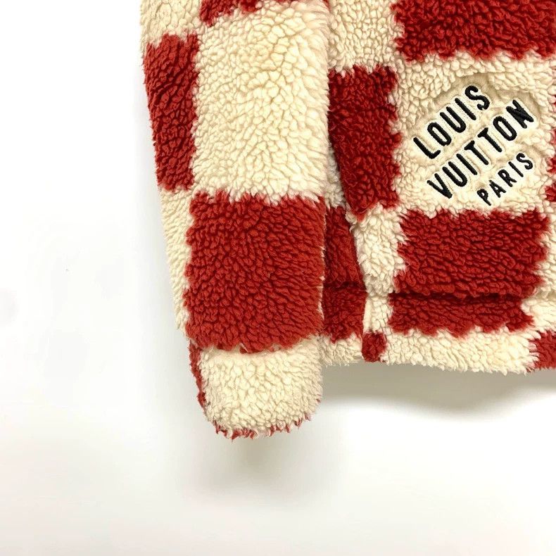 Louis Vuitton Louis Vuitton White and red checkerboard teddy jacket 2503- Size US XL / EU 56 / 4 - 5 Thumbnail