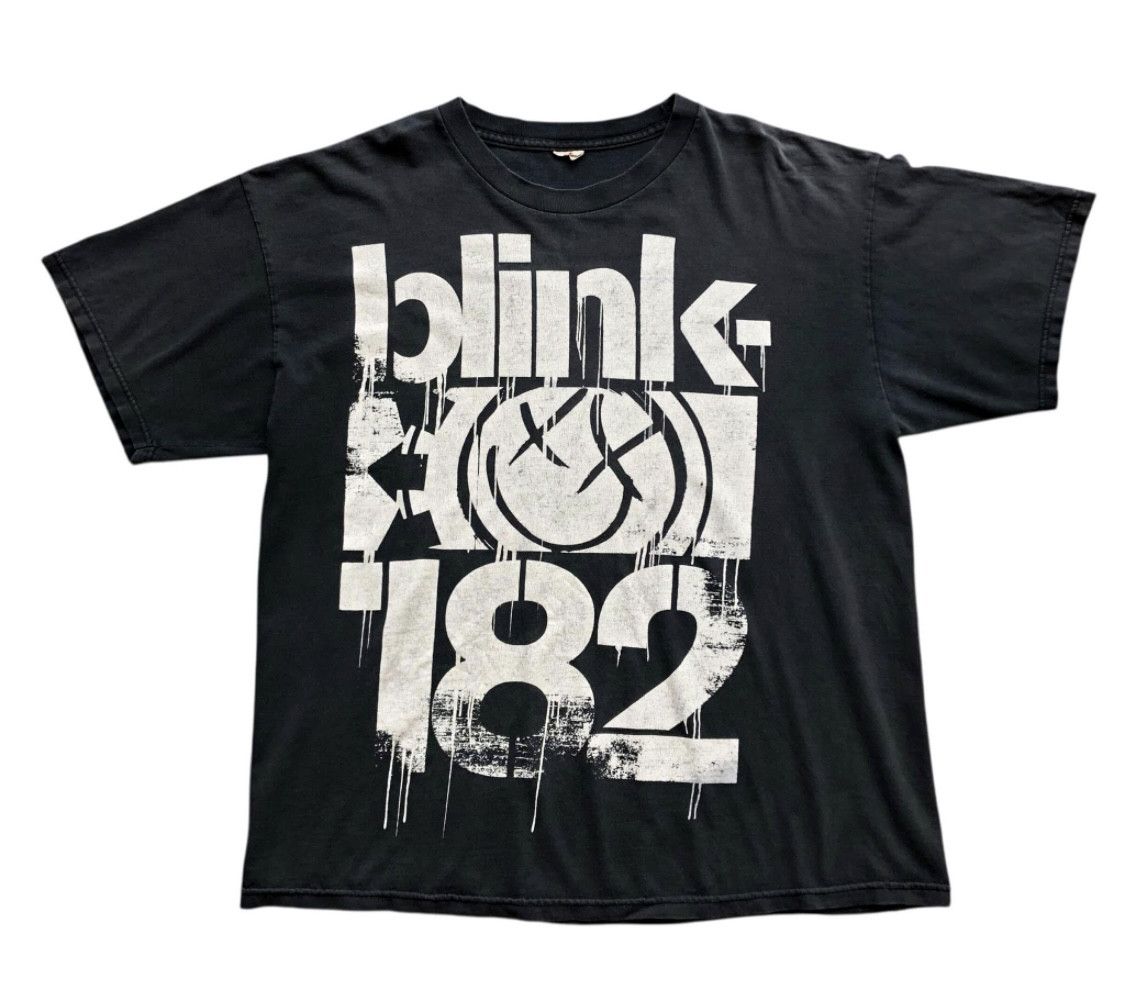 Vintage Vintage Blink-182 T Shirt XL Size US XL / EU 56 / 4 - 1 Thumbnail