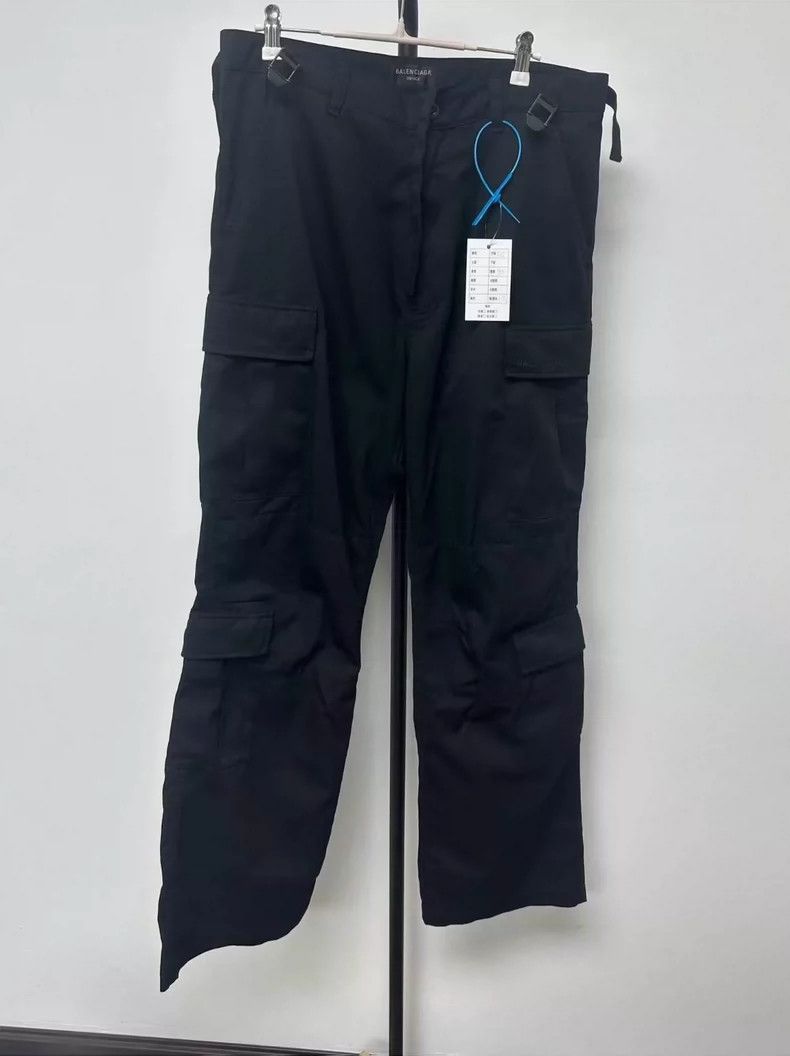 Balenciaga Balenciaga size XXS New Cargo Embroidered Solid Straight Le Size US 26 / EU 42 - 1 Thumbnail