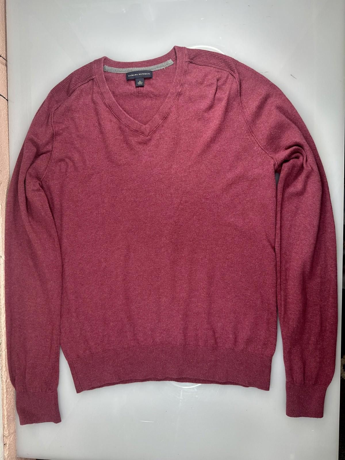 Banana Republic Banana Republic Men's Small Red Lightweight Pullover Sweater Size US S / EU 44-46 / 1 - 1 Thumbnail