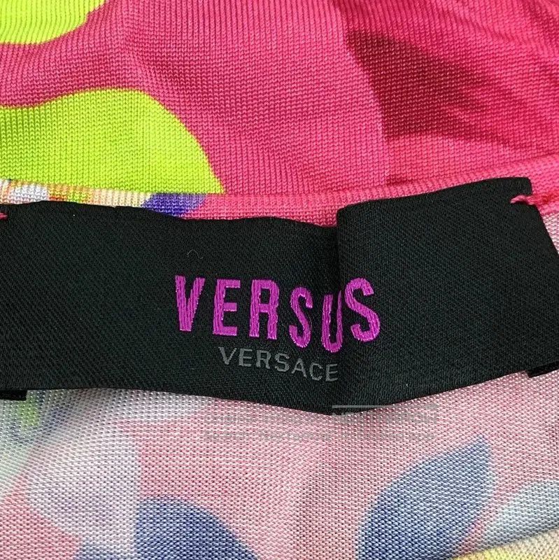Versace Versace Floral Print Women's T-Shirt . Size M / US 6-8 / IT 42-44 - 5 Thumbnail