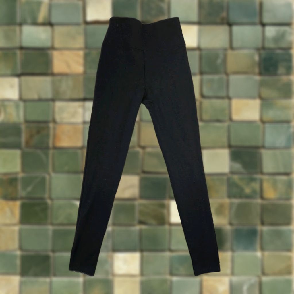 Spanx Spanx Leggings Women Small Black Stretchy Yoga Pants Rise Mid Comfort Elastic Waist Pull On Inseam 28 Size 28" / US 6 / IT 42 - 1 Thumbnail
