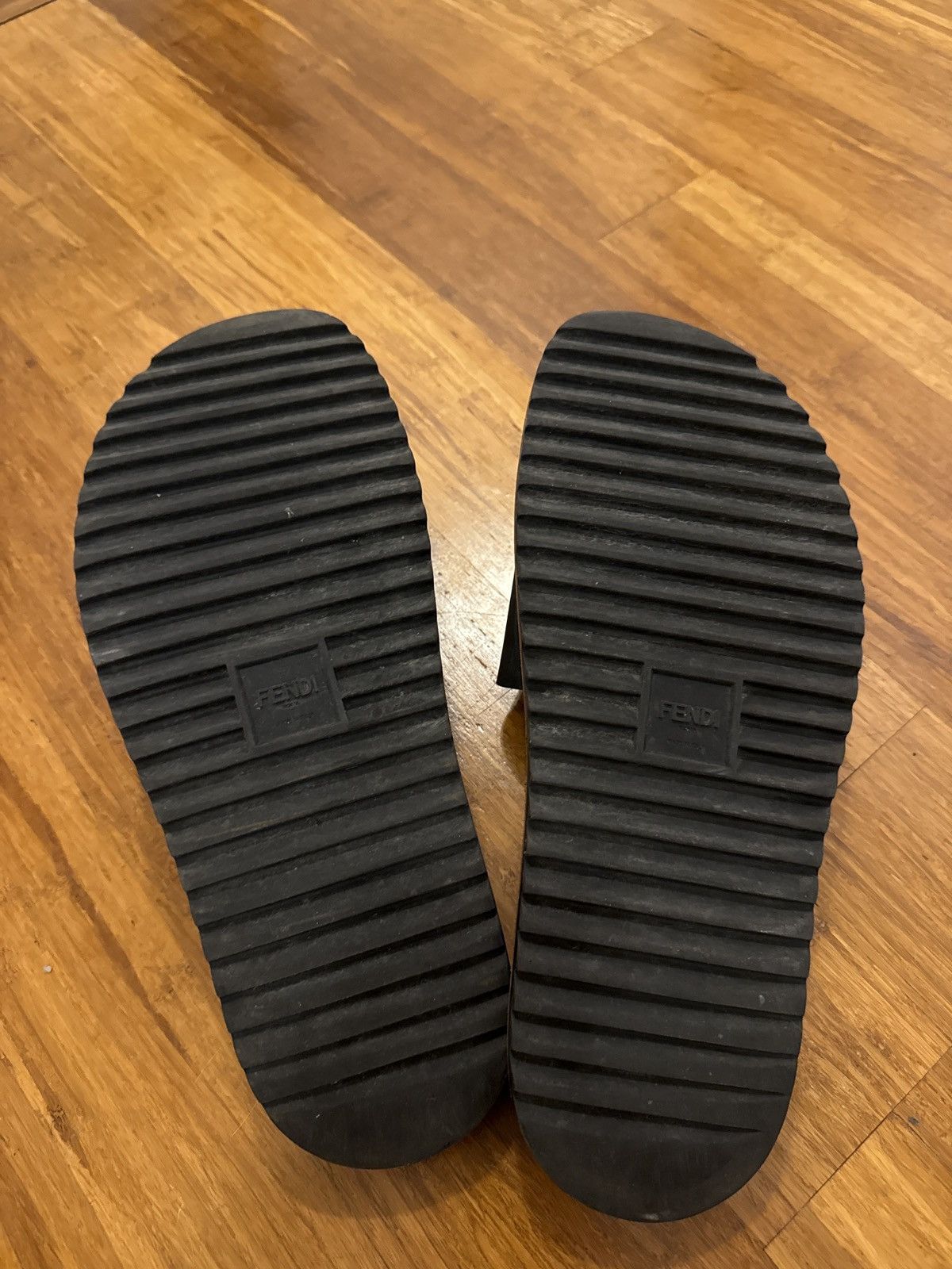 Fendi Fendi Logo Slides/Sandals Size US 12 / EU 45 - 6 Thumbnail