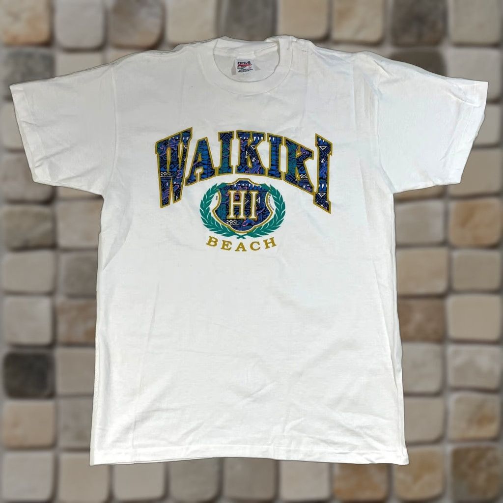 Anvil VINTAGE Anvil T-Shirt Waikiki Beach Hawaii 90s White Cotton Short Sleeve Crew Neck L Mens Size US L / EU 52-54 / 3 - 1 Thumbnail