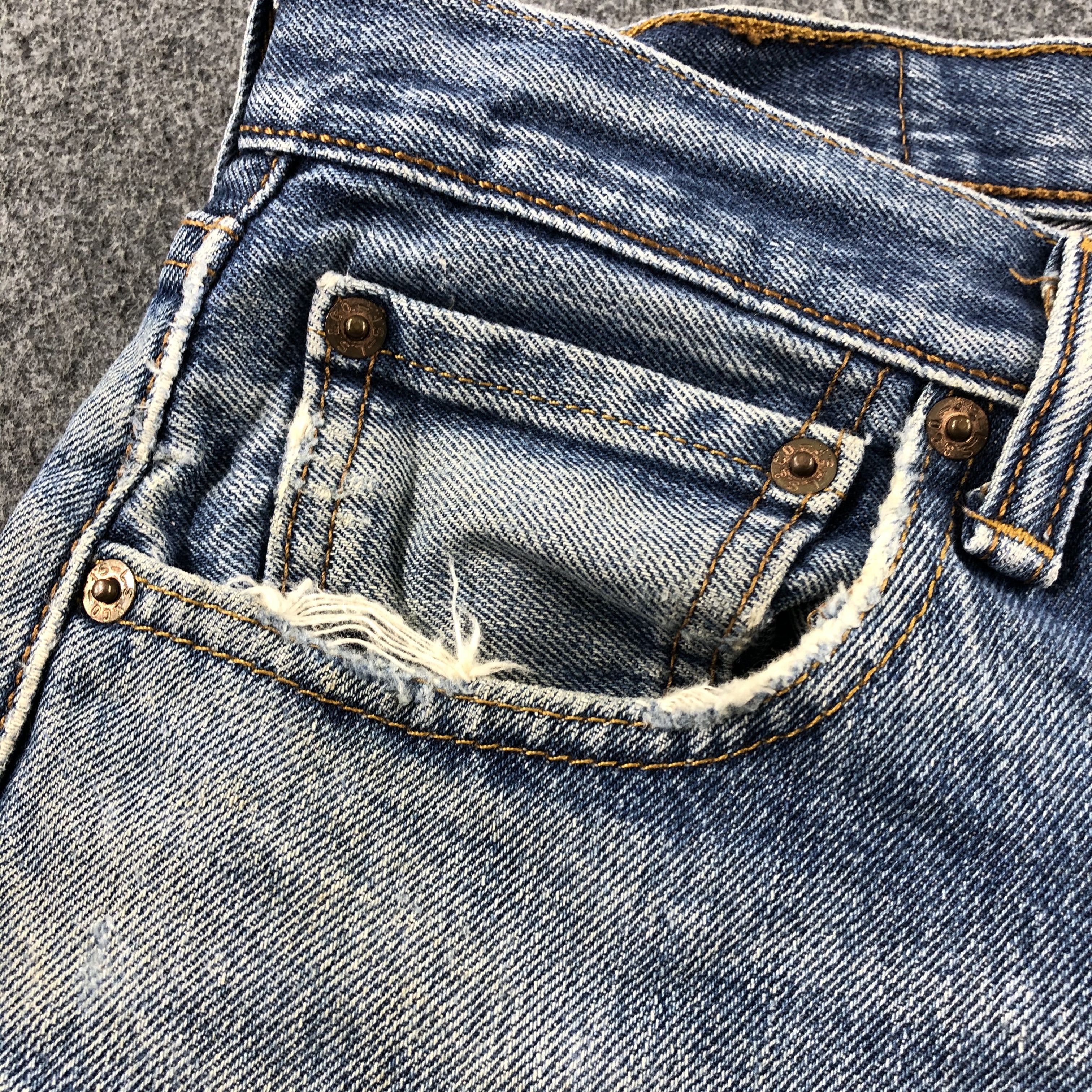 Levi's Vintage Blue Wash Levis 501 Jeans-J2371 Size US 31 - 10 Thumbnail
