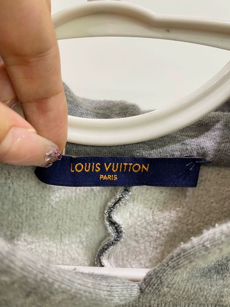 Louis Vuitton Louis Vuitton Grey presbyopic patchwork sweatshirt Size US L / EU 52-54 / 3 - 3 Thumbnail