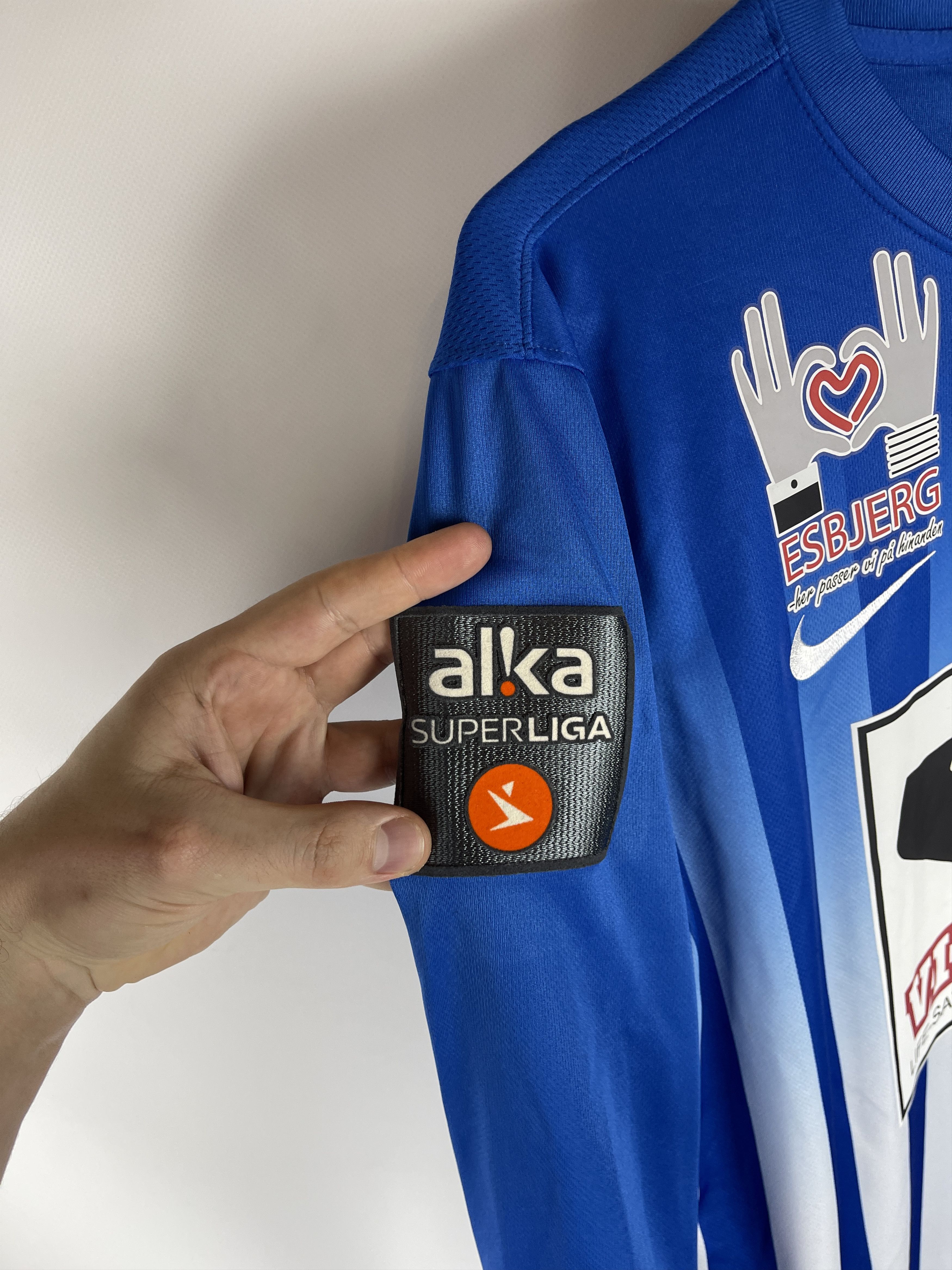 Nike Nike Esbjerg fB 2016 2017 home #32 Hagelskjaer soccer jersey Size US M / EU 48-50 / 2 - 7 Thumbnail