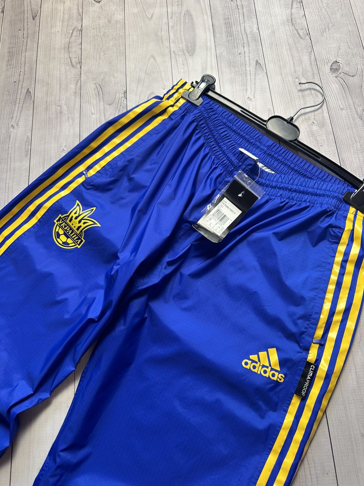 Vintage Vintage adidas Ukraine soccer pants joggers size L/XL logo Size US 36 / EU 52 - 5 Thumbnail